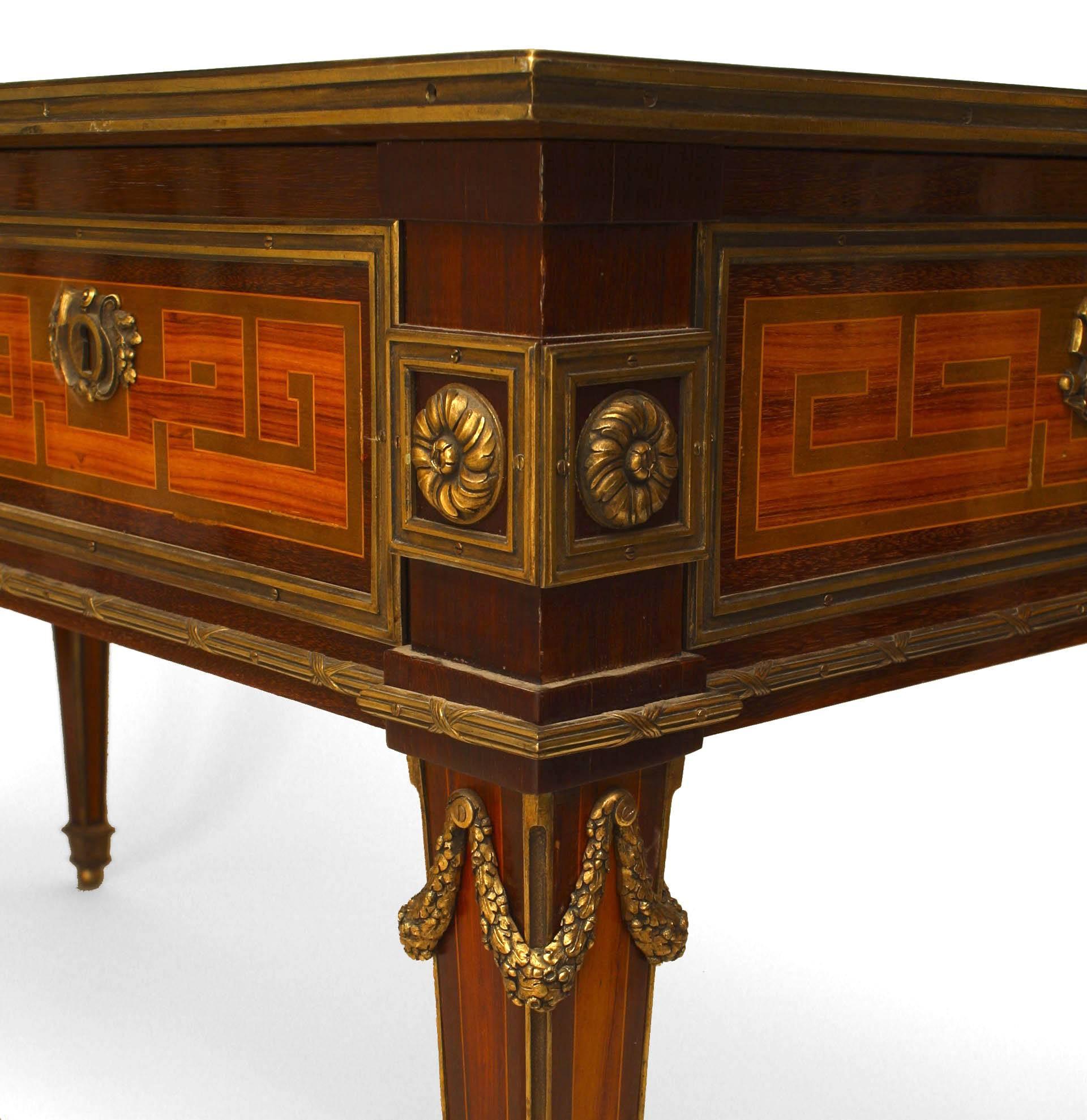 French Louis XVI Style Mahogany Table Desk with Leather Top In Good Condition For Sale In Queens, NY