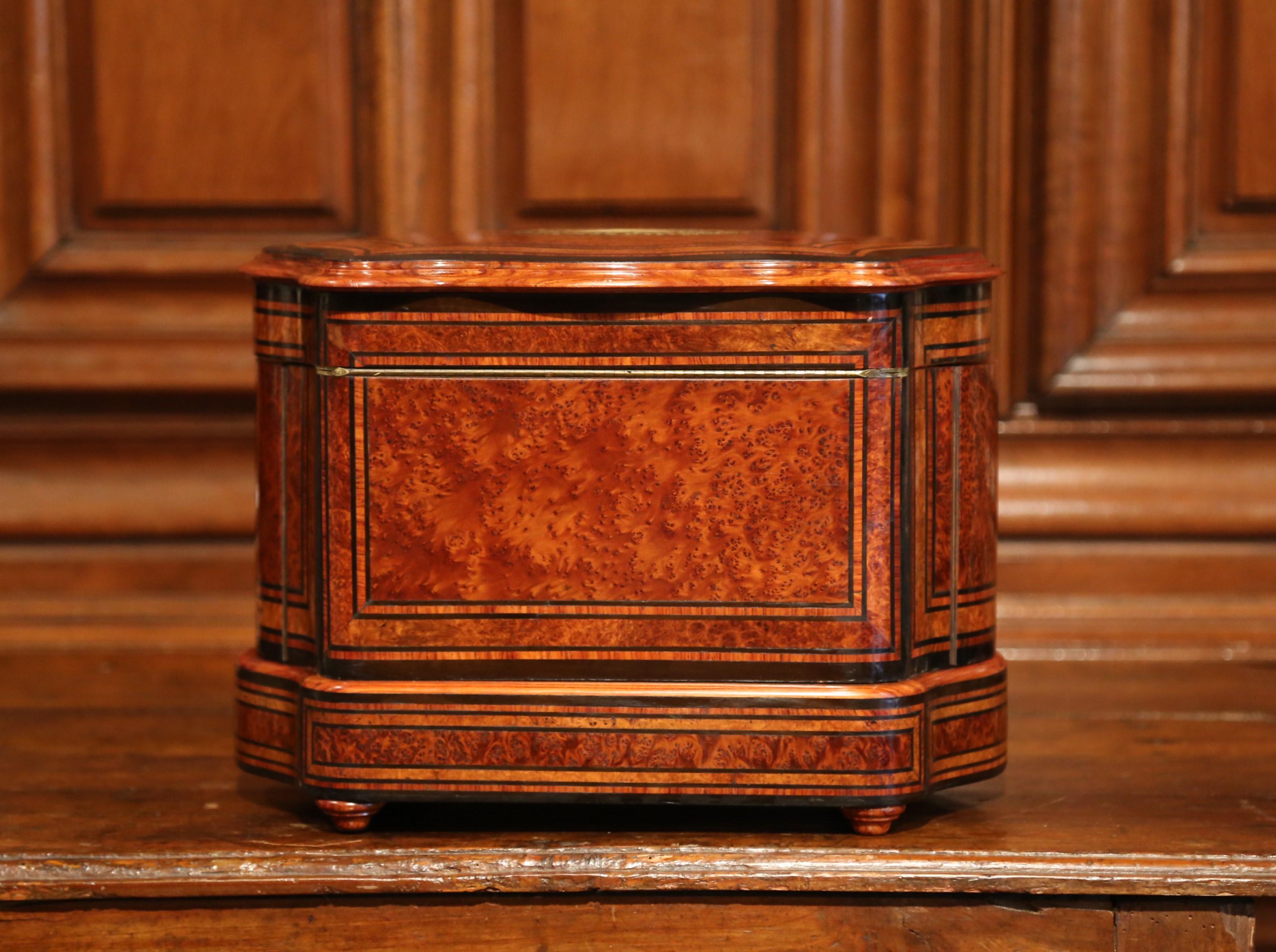 Important 19th Century French Napoleon III Walnut & Burl Cave a Liqueur Tantalus 4