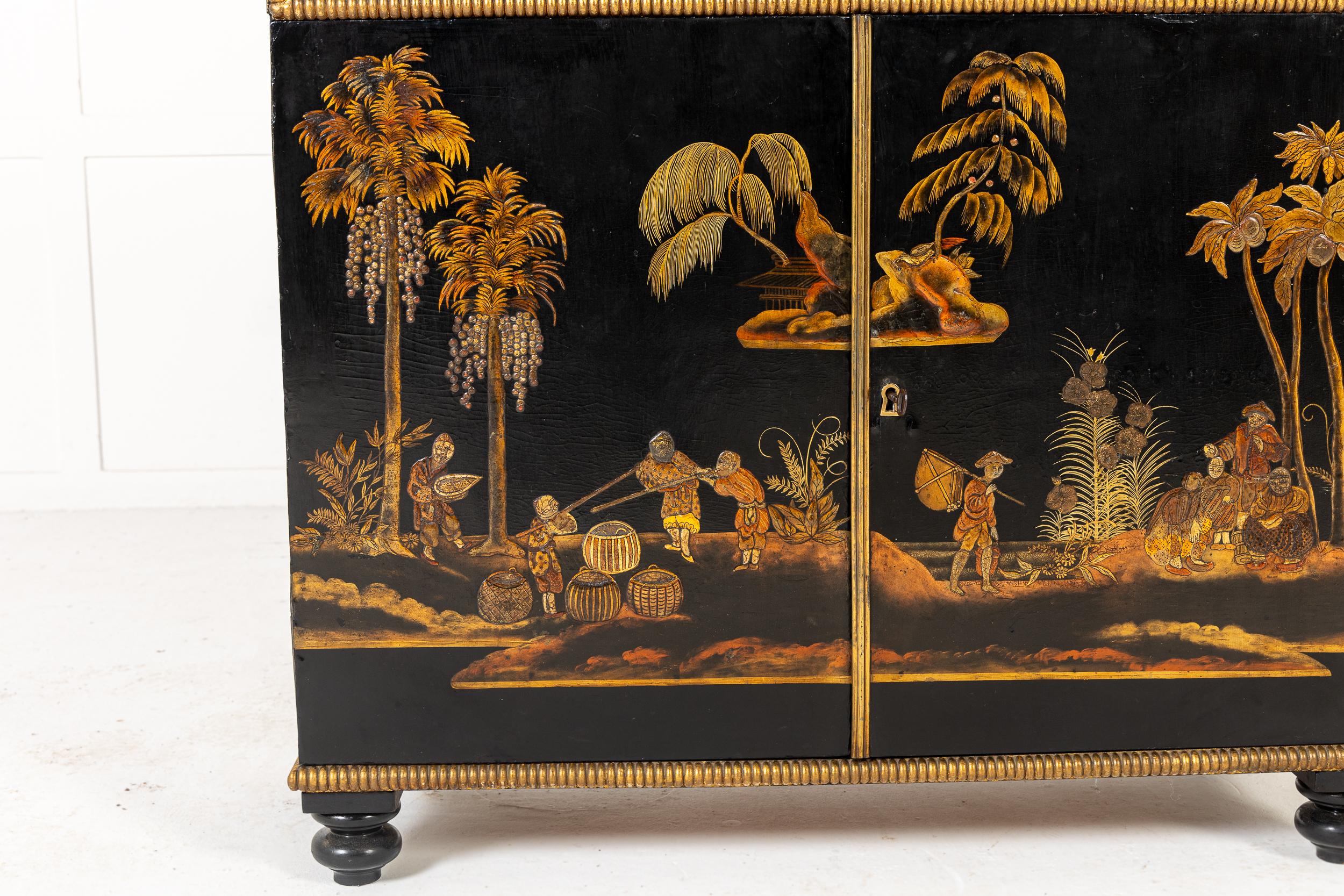 Important meuble d'appoint en japanier de la période Regency du 19e siècle en vente 7