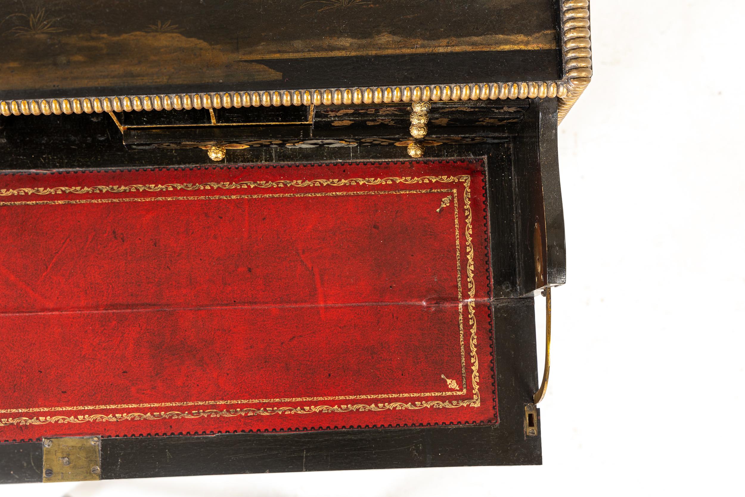 Important meuble d'appoint en japanier de la période Regency du 19e siècle en vente 13