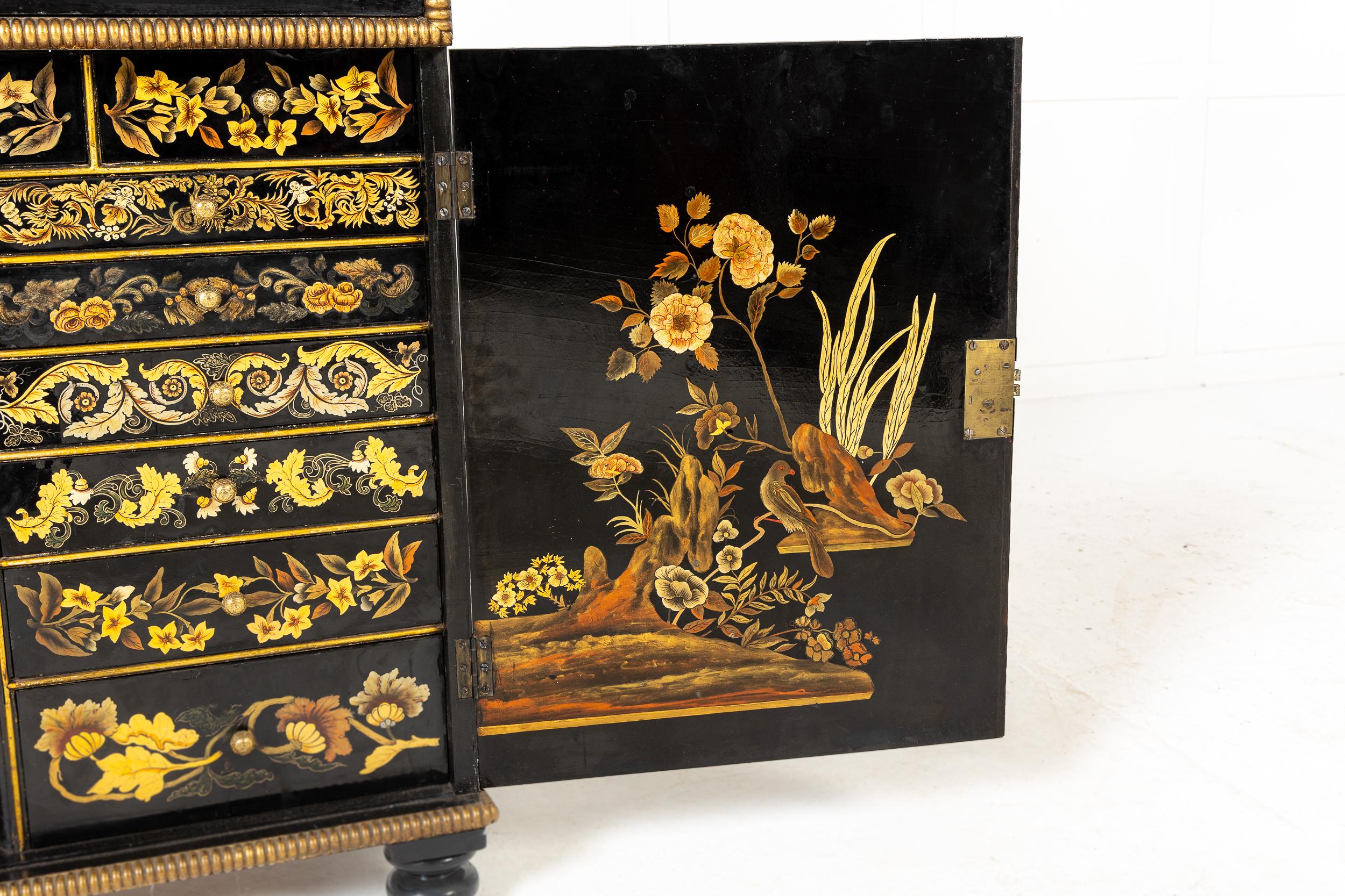 Laque Important meuble d'appoint en japanier de la période Regency du 19e siècle en vente