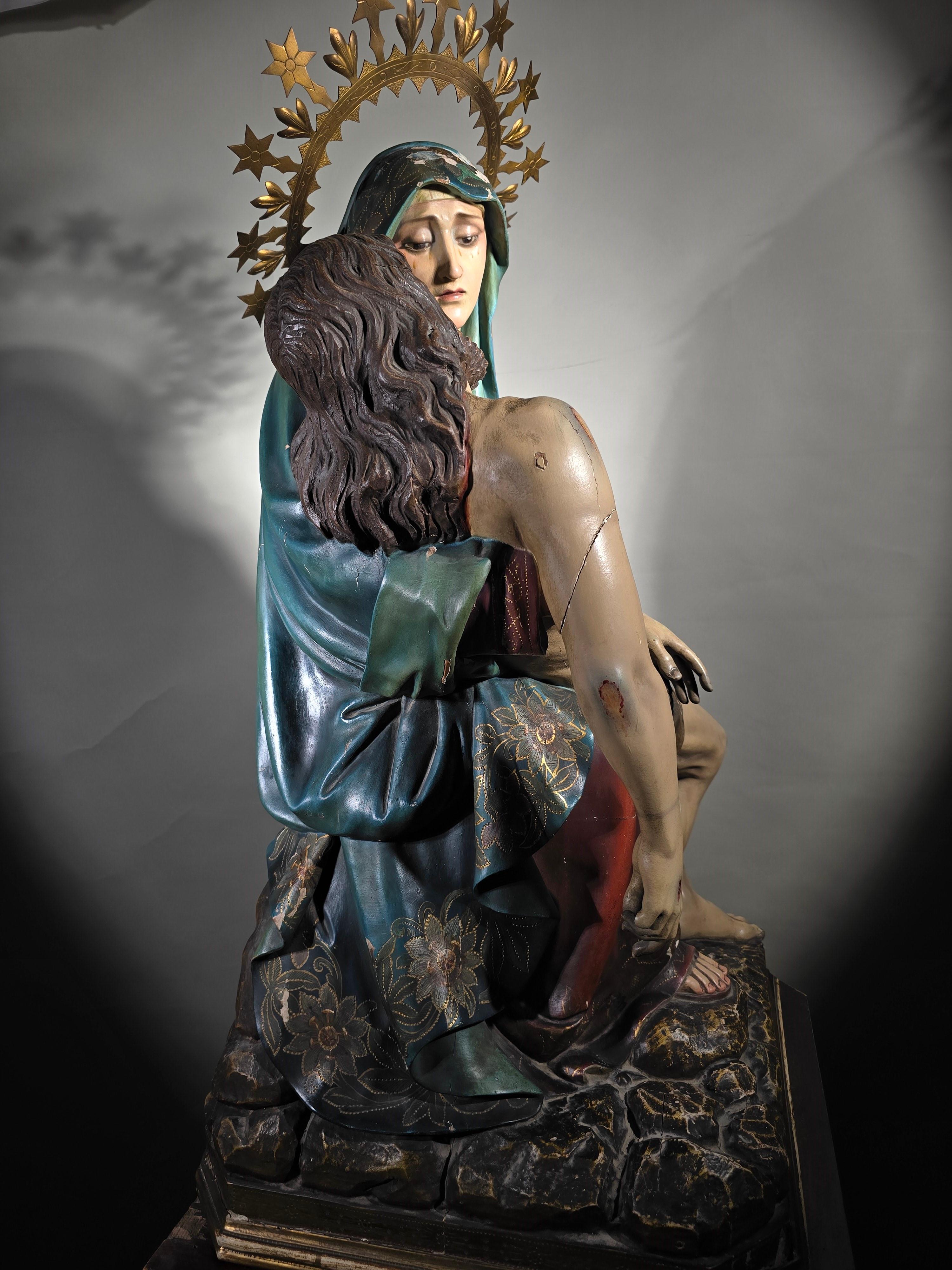 Important 19th Century Sculpture: The Pieta For Sale 9