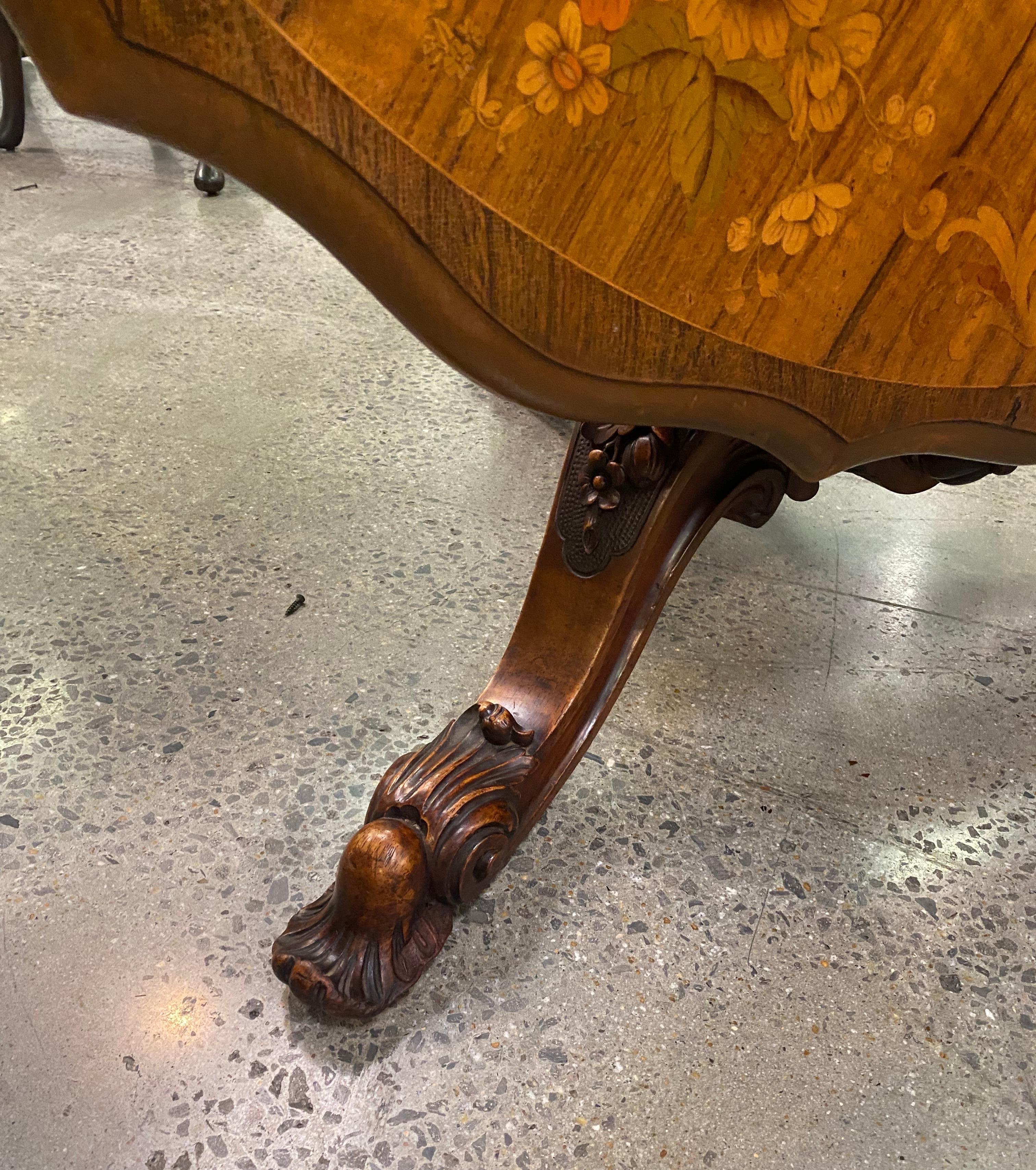 Important 19th Century Signed Irish Rosewood Center Table with Marquetry Inlay For Sale 4