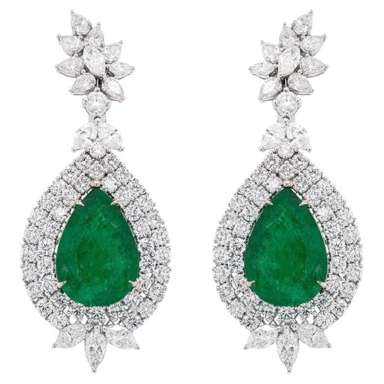 Important 21.86 Carat Pear Emerald Earrings Set with Diamonds 10.52 Carats Total For Sale