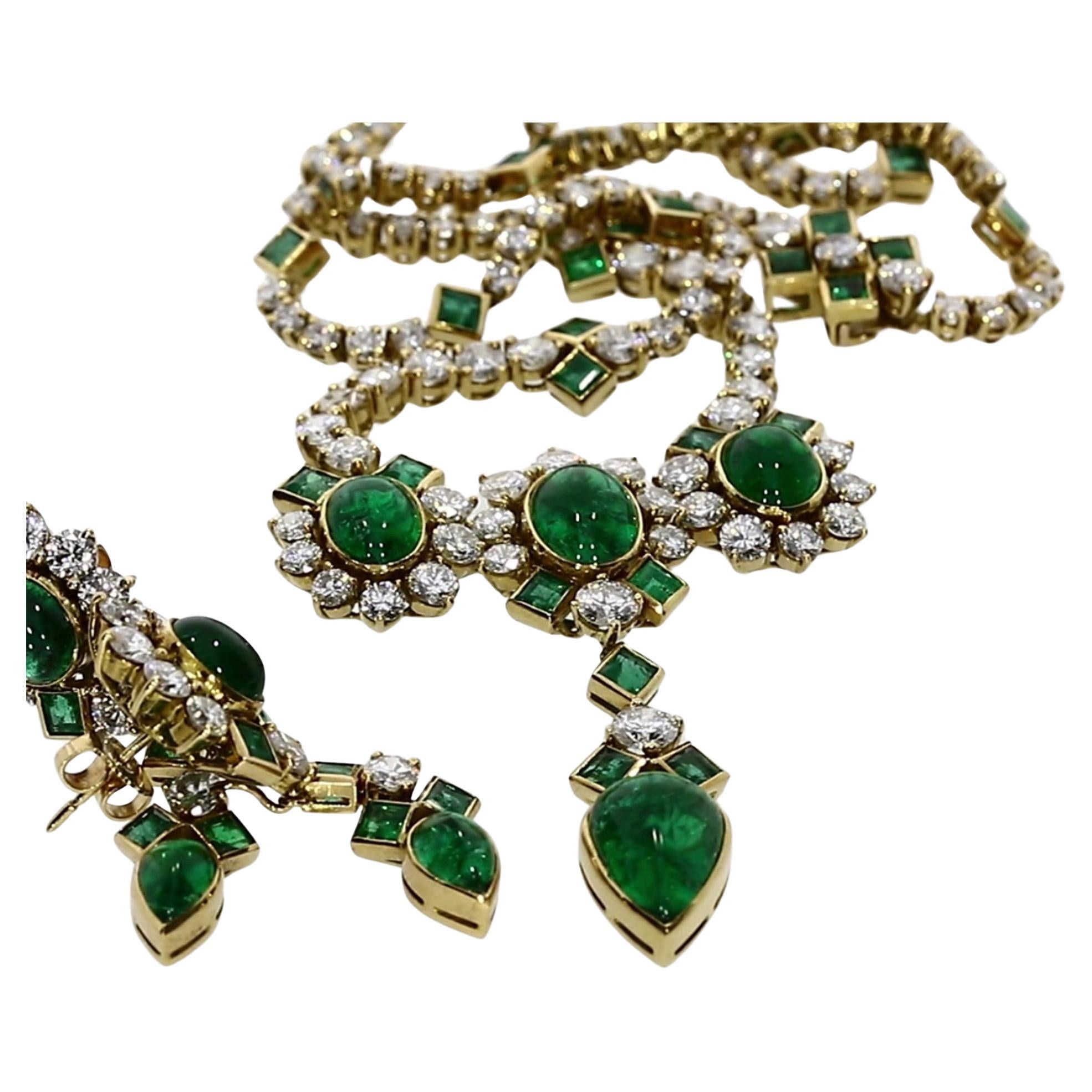 Art Deco Important 36 Carat Vintage Emerald and Diamond 18k Yellow Gold Parure For Sale