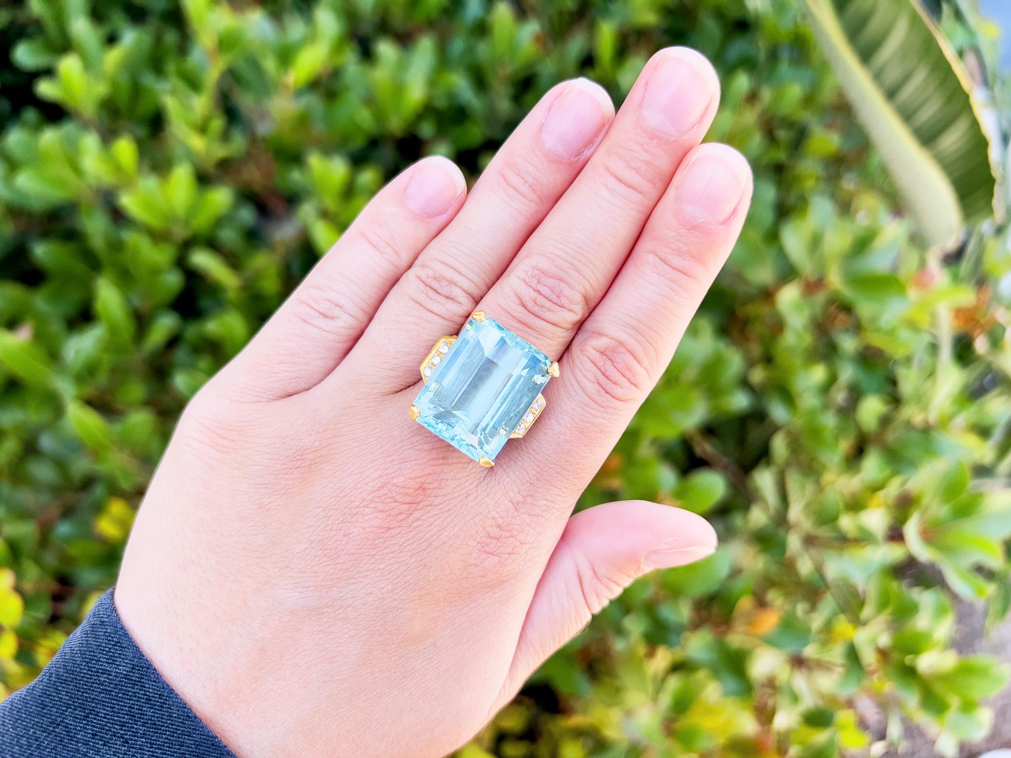 Aquamarine = 40 Carat
Diamonds = 0.18 Carats
( Color: G, Clarity: SI )
Metal: 14K Gold
Ring Size: 6.5* US
*It can be resized complimentary