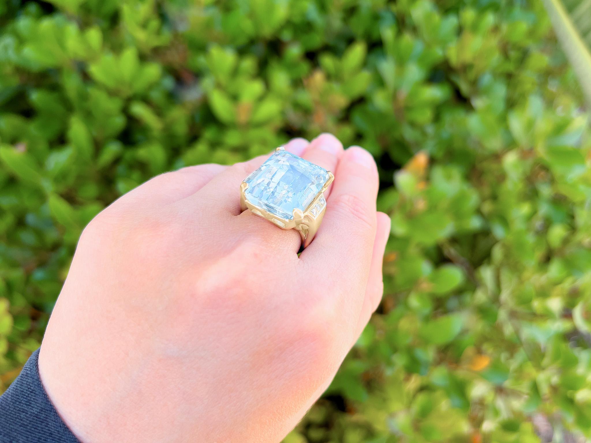 Art Deco Important 40 Carat Aquamarine Ring With Side Diamonds 14K Gold For Sale