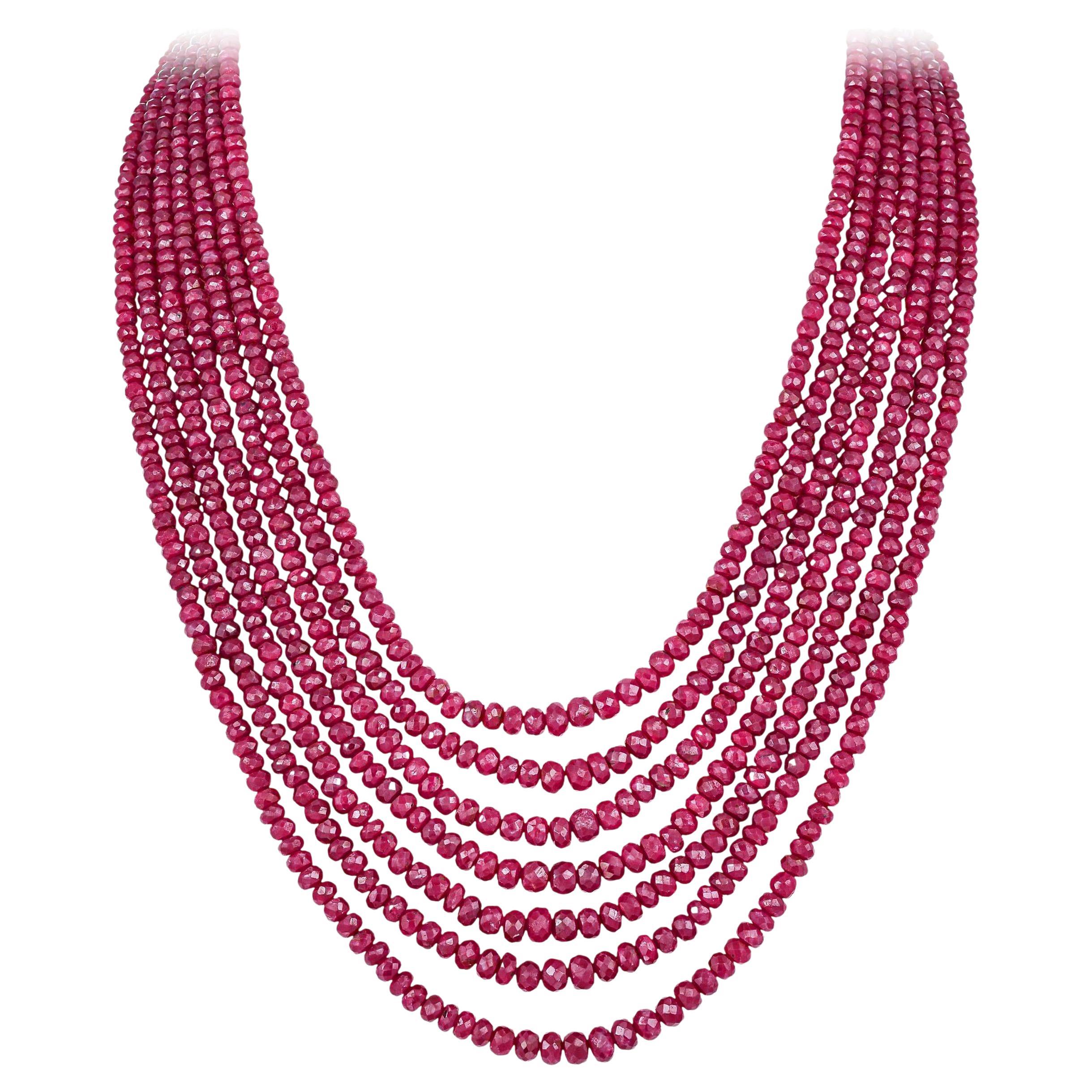 560 Karat Rubin Perlen Mehrreihige Halskette 16 Zoll im Angebot