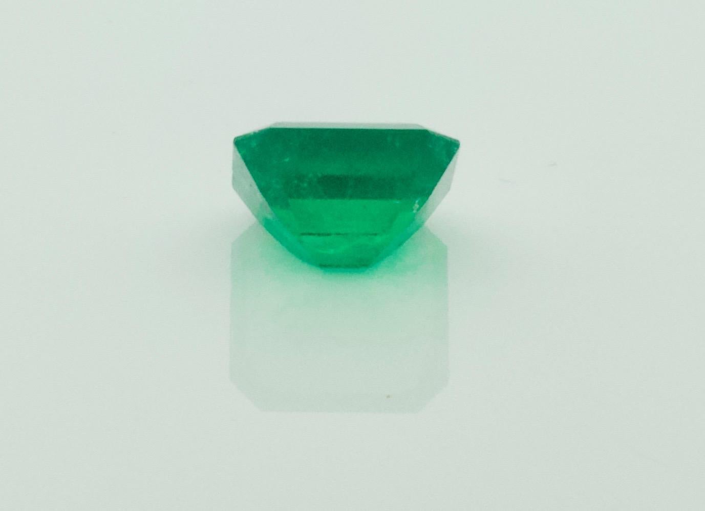 Important 9.18 Carat Colombian Emerald and Diamond Ring in 18k GIA Columbia For Sale 11