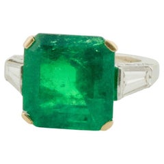 Vintage Important 9.18 Carat Colombian Emerald and Diamond Ring in 18k GIA Columbia