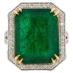 Vintage Important 9.59 Carat Emerald Ring with Diamond Setting 1.28 Carats 18K Gold