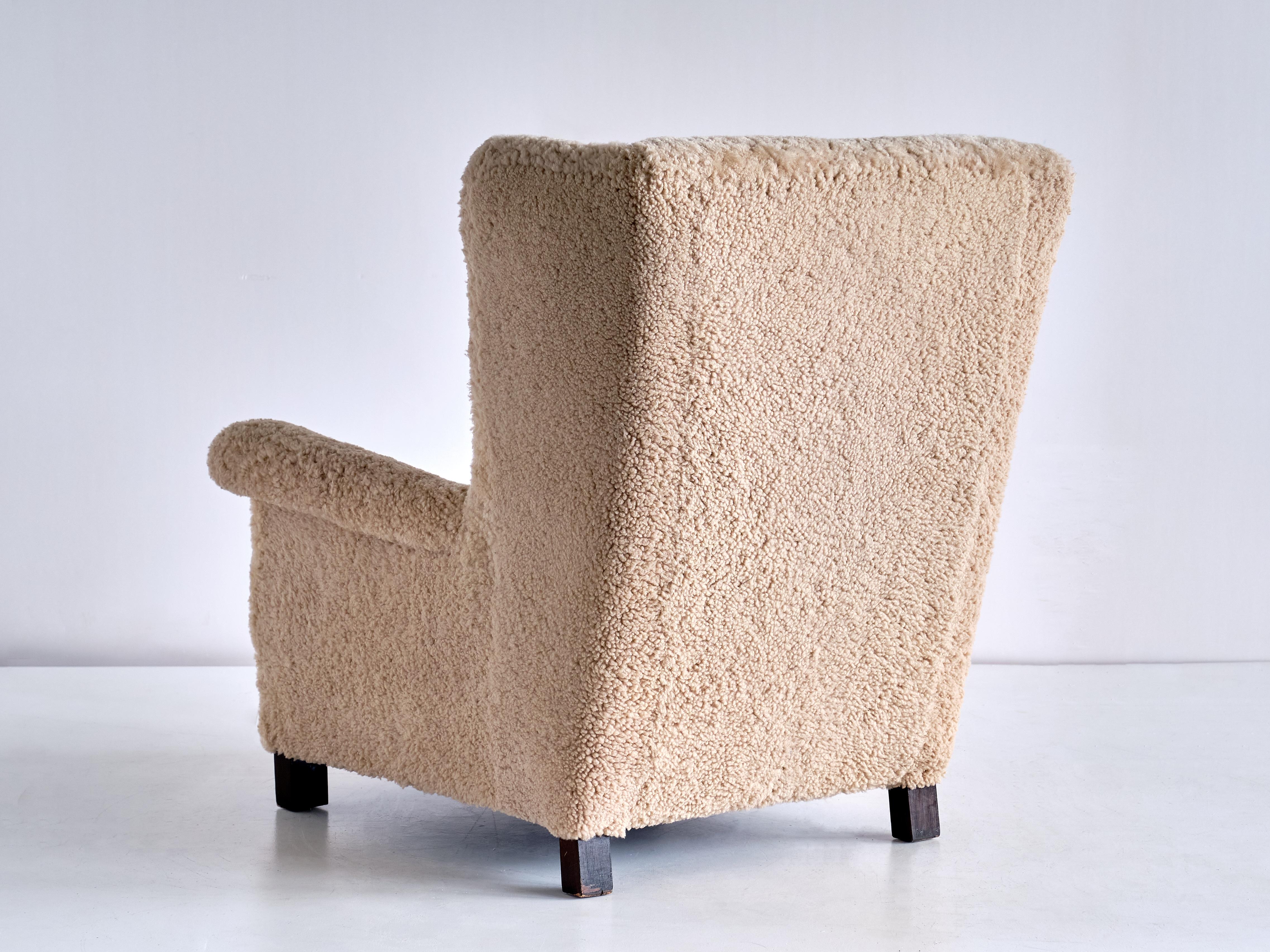 Importante chaise Wingback Acton Bjrn en peau de mouton, A.J. Iversen, Danemark, 1937 en vente 3