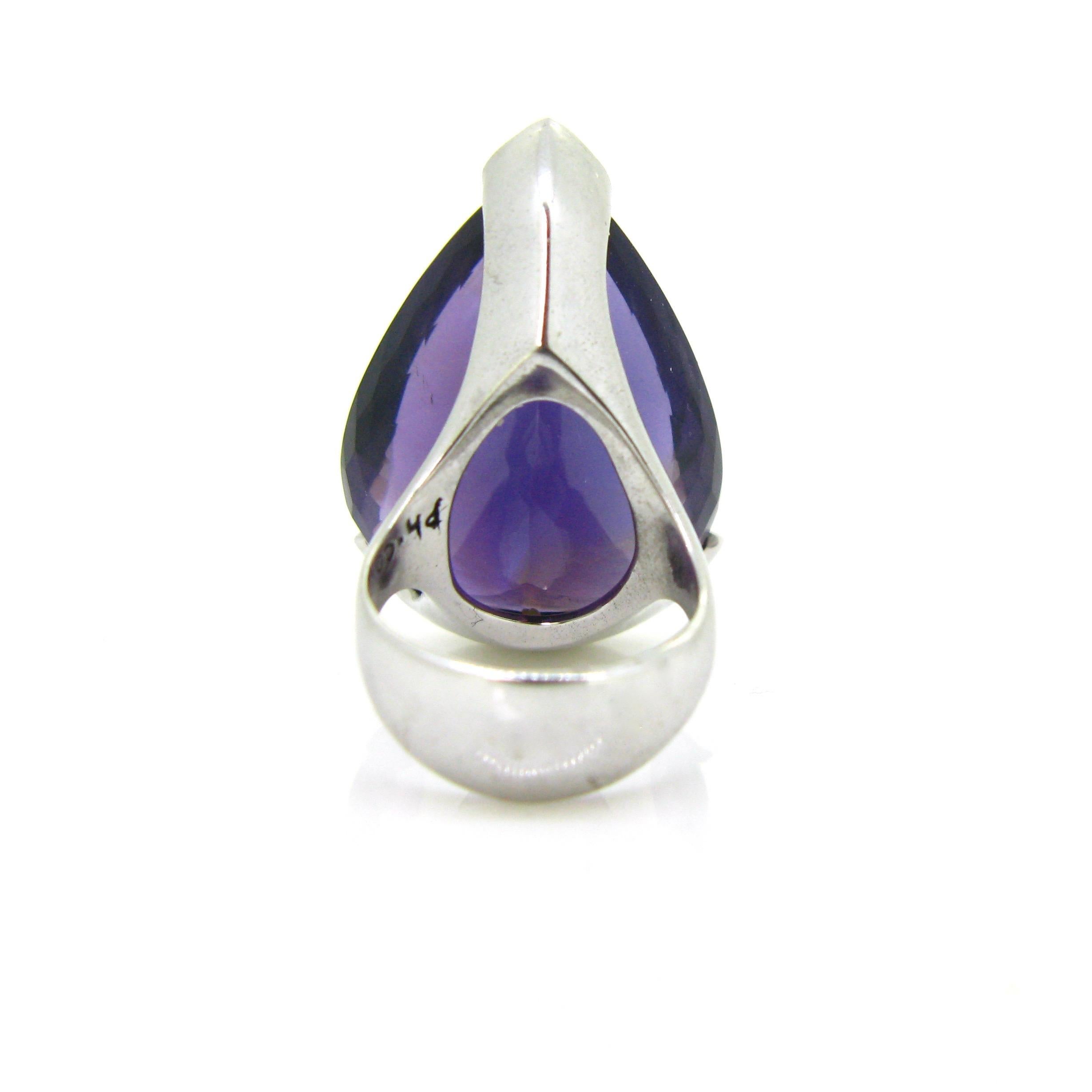 Important Amethyst Diamonds White Gold Design Fashion Cocktail Ring In Good Condition In London, GB