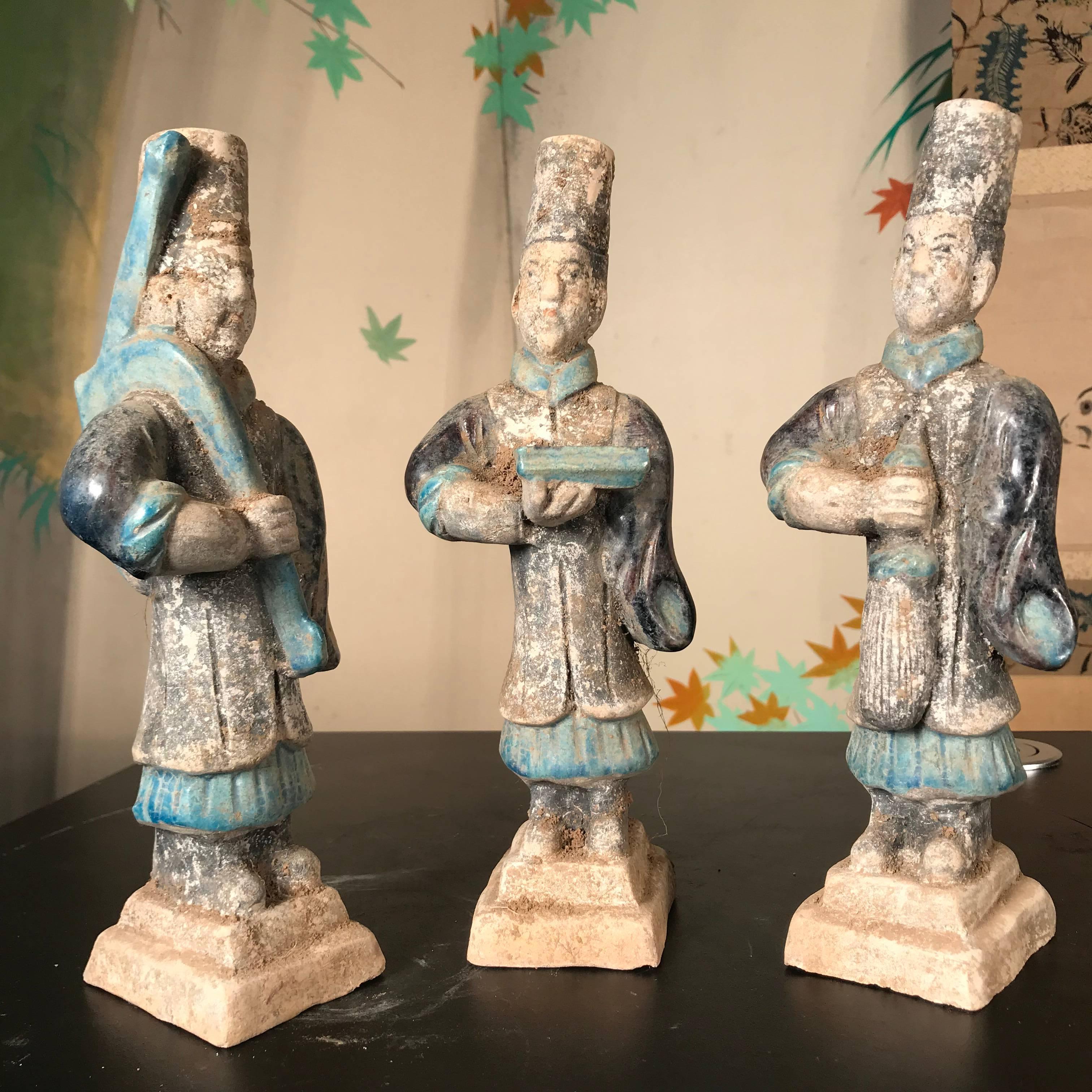 Important Ancient Chinese Figural Group Three GARDENERS, Ming Dynasty, 1368-1644 In Good Condition In South Burlington, VT