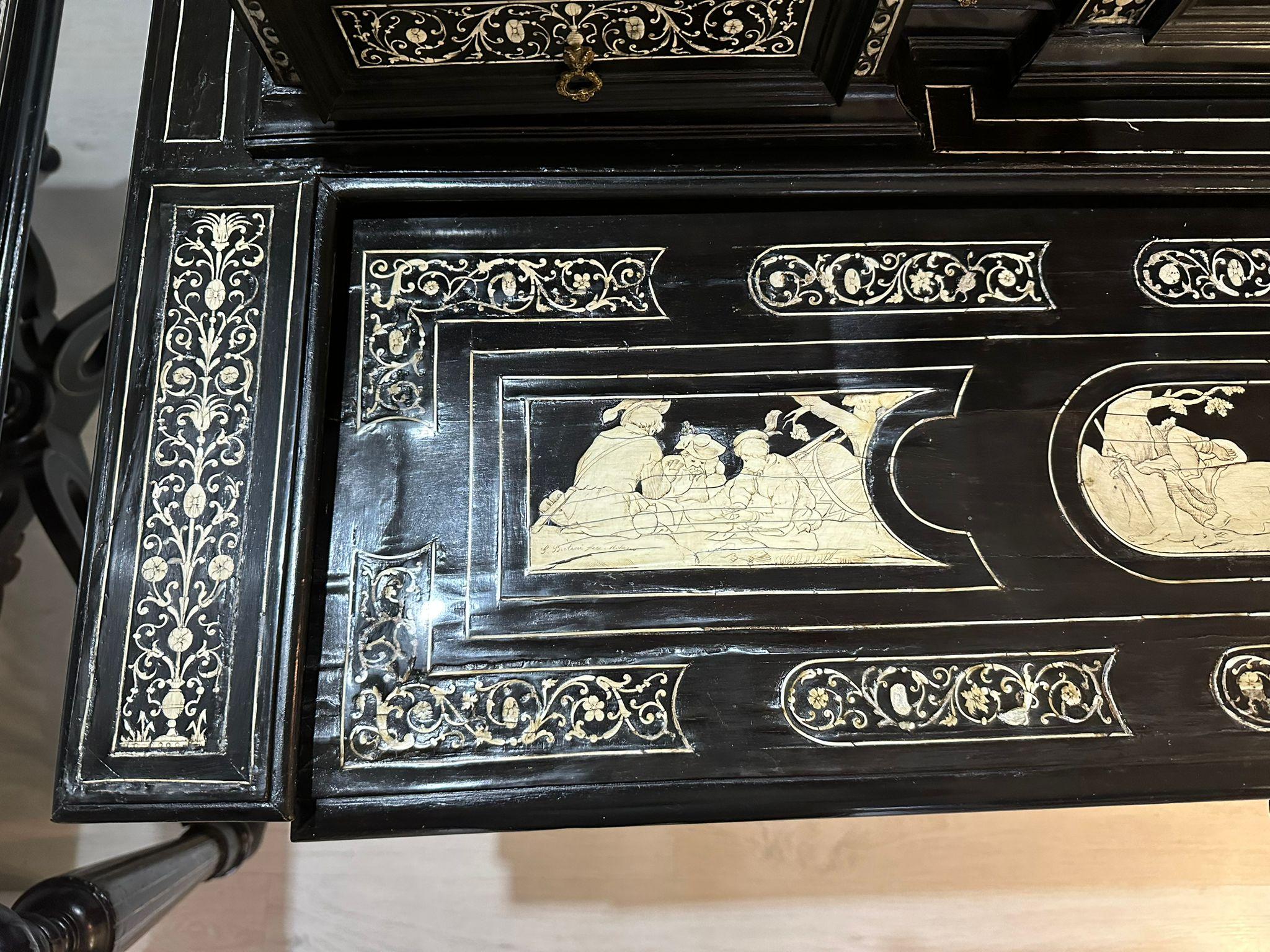 Important and Rare Joseph Bertin - Milan - Ebene Desk 19th Century For Sale 5