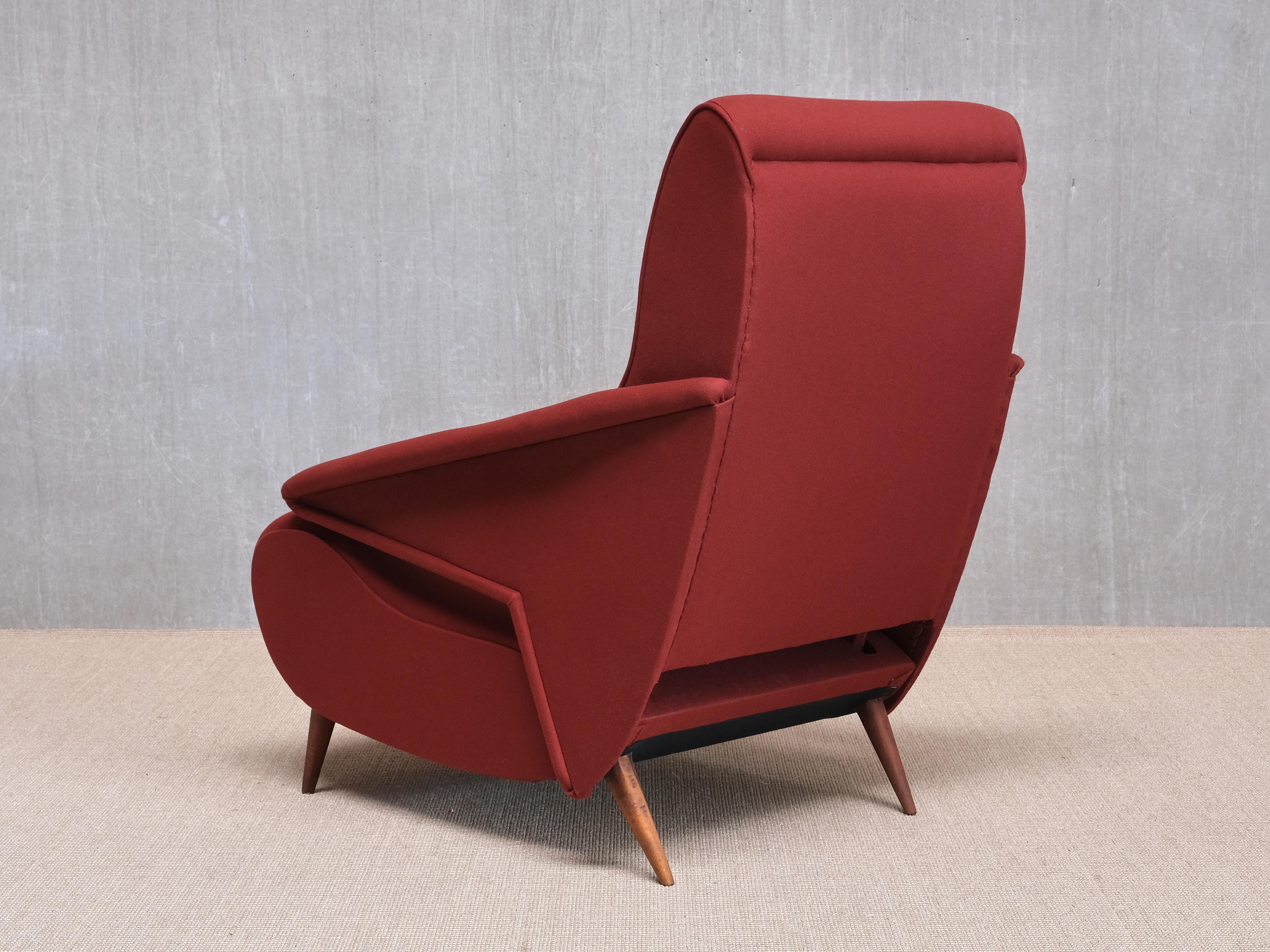 Important Angelo Banfi Reclining Armchair in Dedar Wool and Walnut, Italy, 1944 For Sale 5