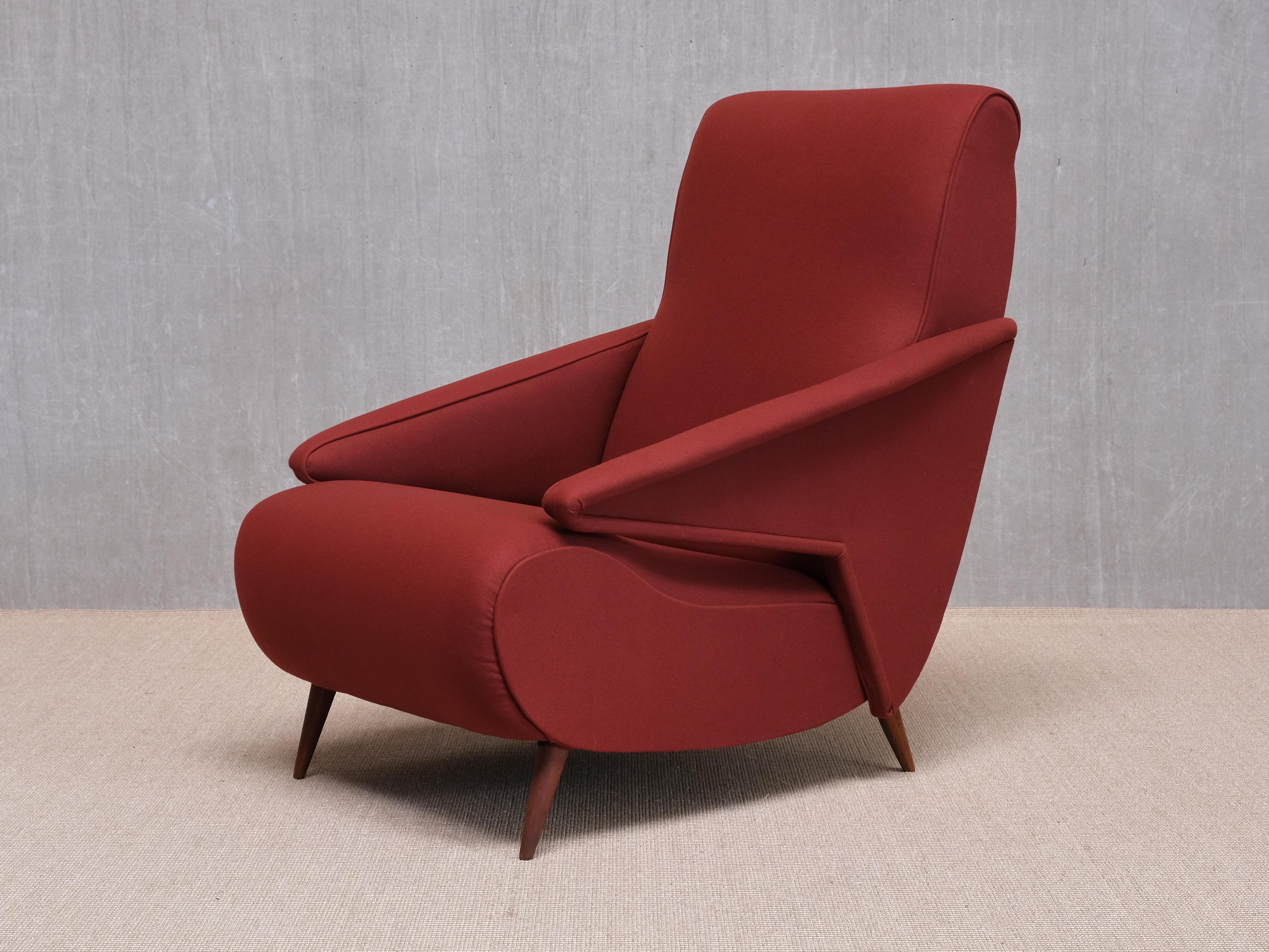 Important Angelo Banfi Reclining Armchair in Dedar Wool and Walnut, Italy, 1944 For Sale 8