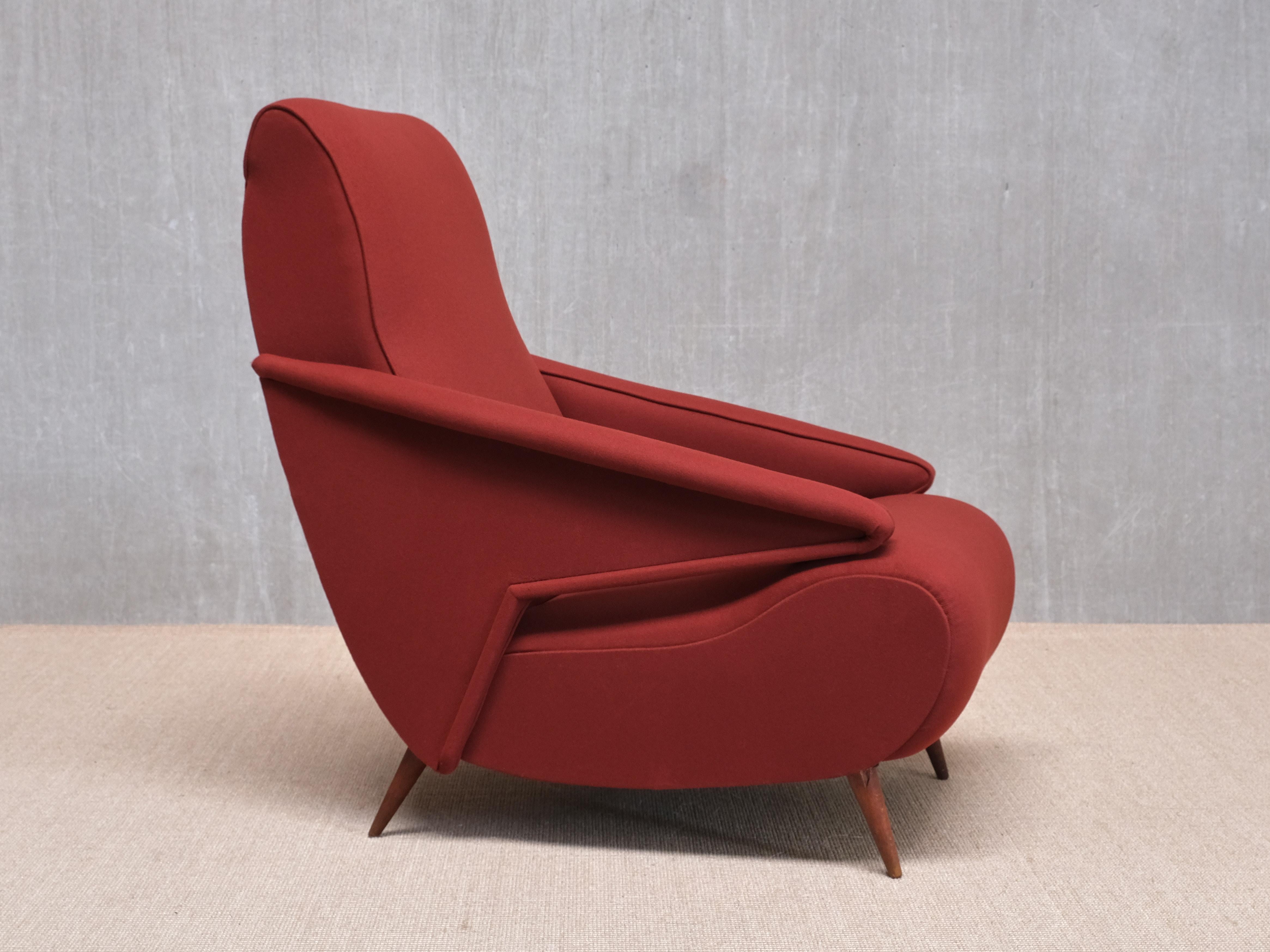 Important Angelo Banfi Reclining Armchair in Dedar Wool and Walnut, Italy, 1944 For Sale 1