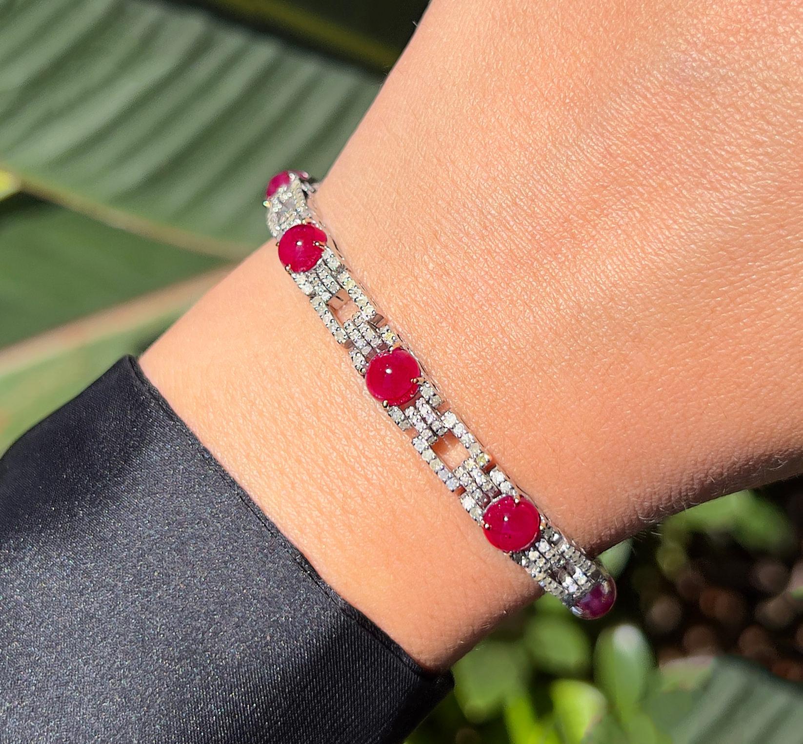 Art Deco Important Antique 18 Carats Ruby and Diamond Bracelet For Sale