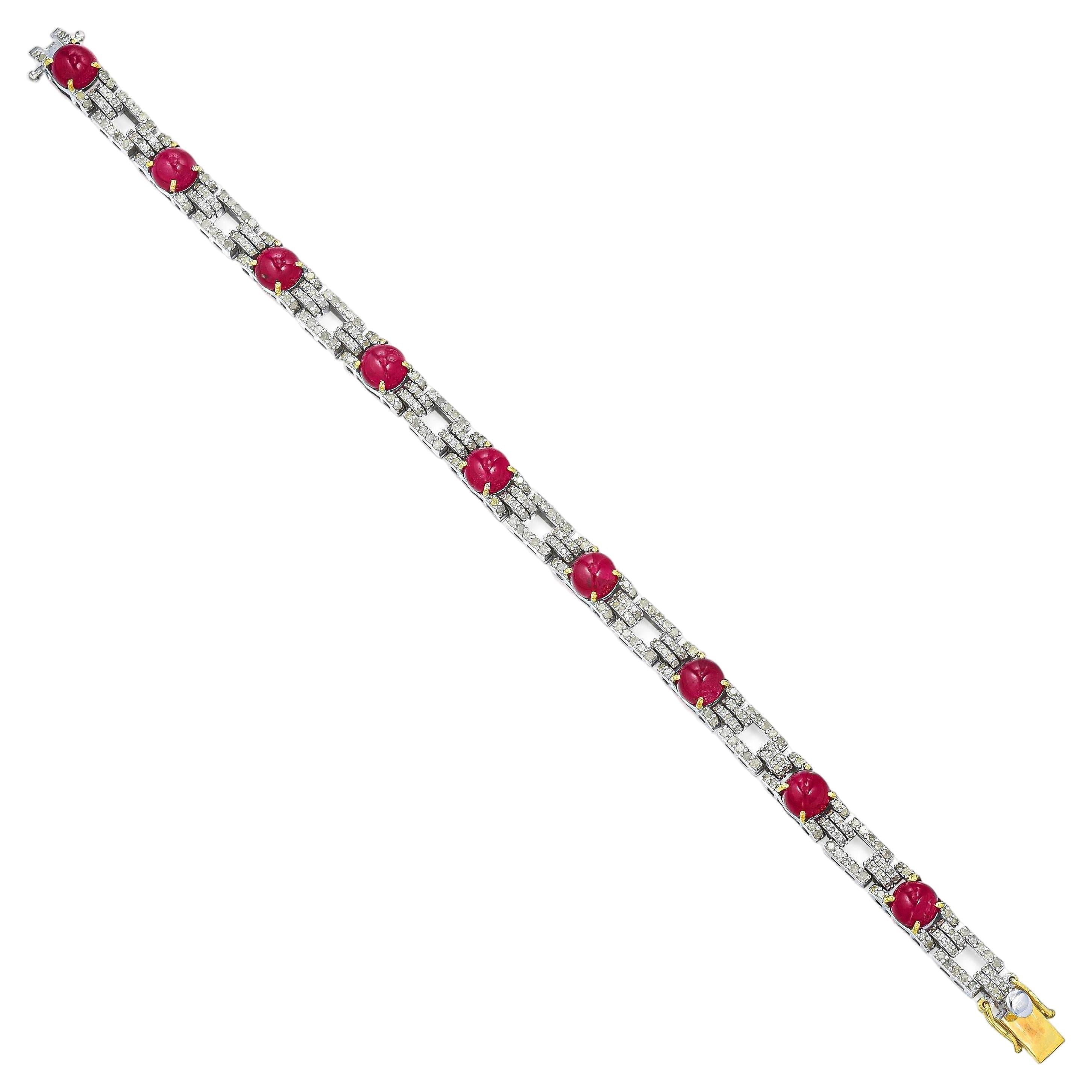 Important Antique 18 Carats Ruby and Diamond Bracelet In Excellent Condition For Sale In Laguna Niguel, CA