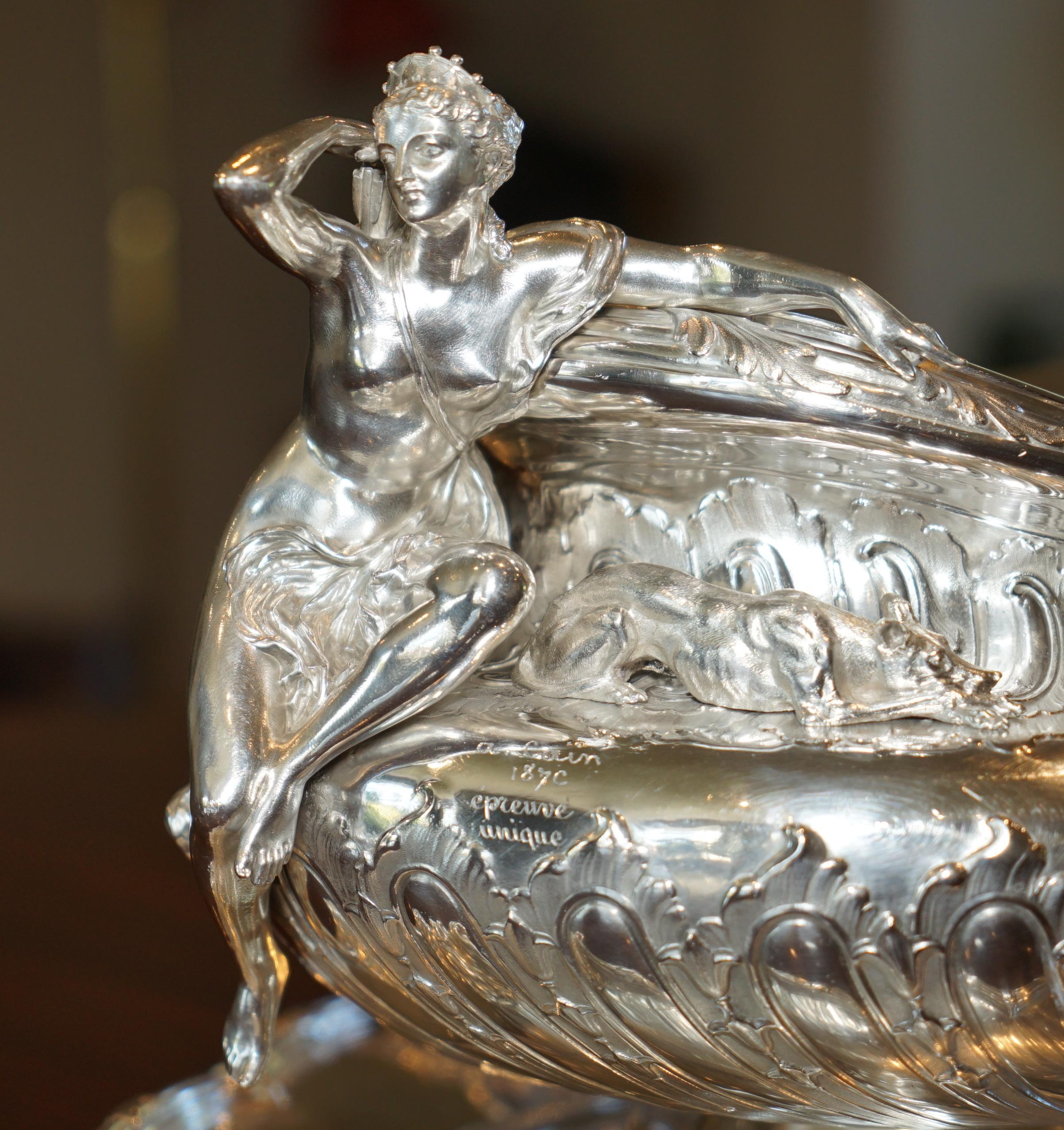 High Victorian IMPORTANT ANTiQUE 1870 ÉMILE HUGO WINE CISTERN WITH ARMORIAL CREST COST OF ARMS For Sale