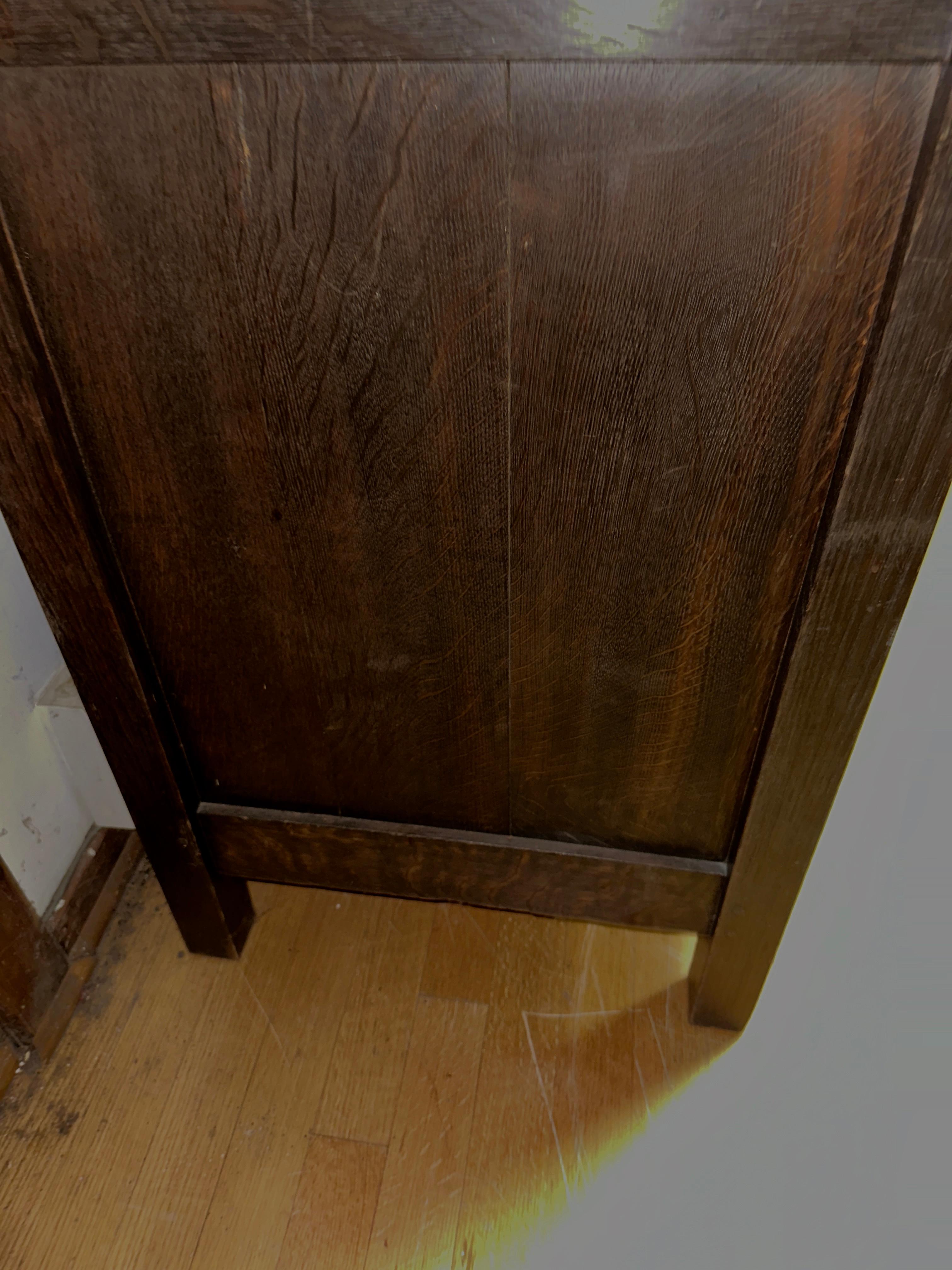 Important Antique 8-Leg 1901 Sideboard by Gustav Stickley 7