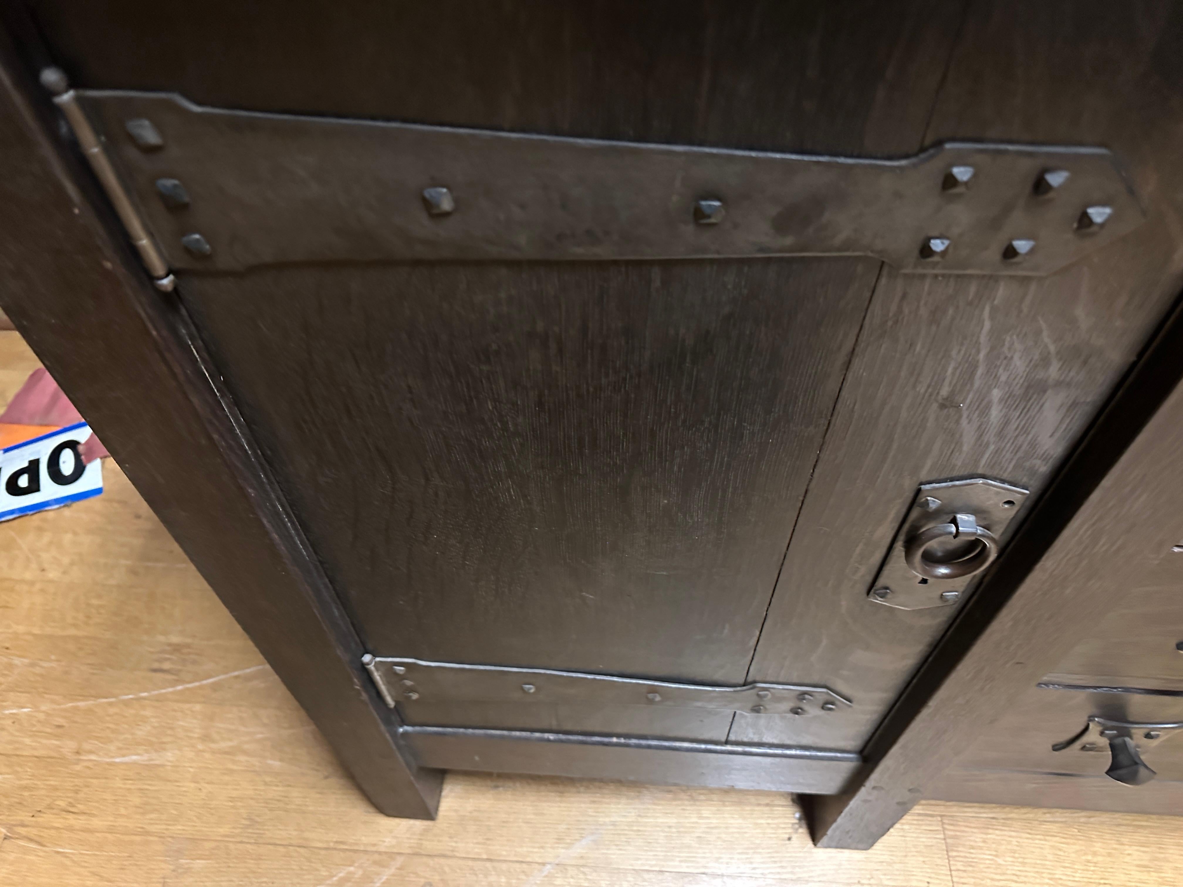 Important Antique 8-Leg 1901 Sideboard by Gustav Stickley 8