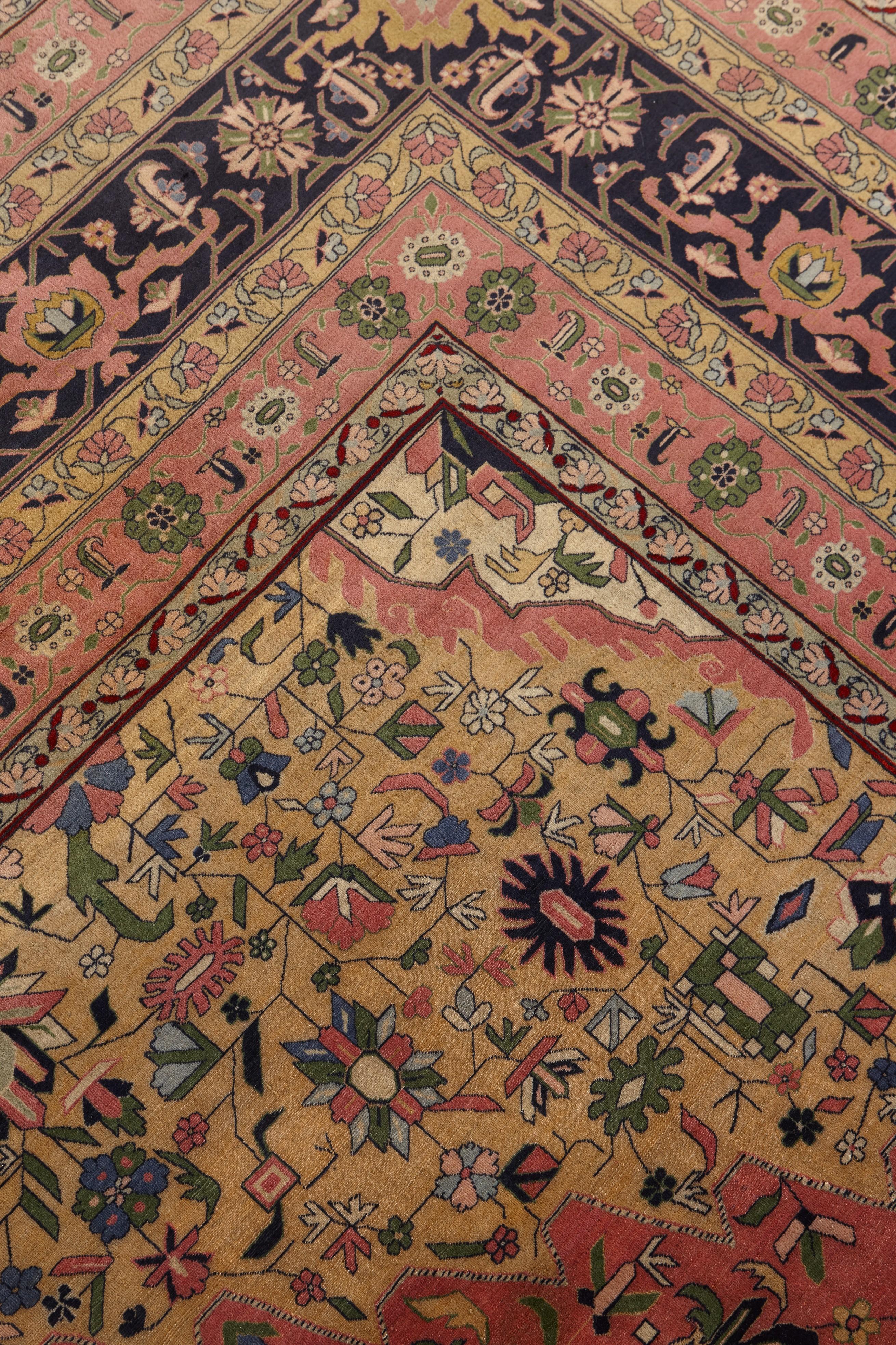 Noué à la main Important Antique Amritsar Carpet en vente