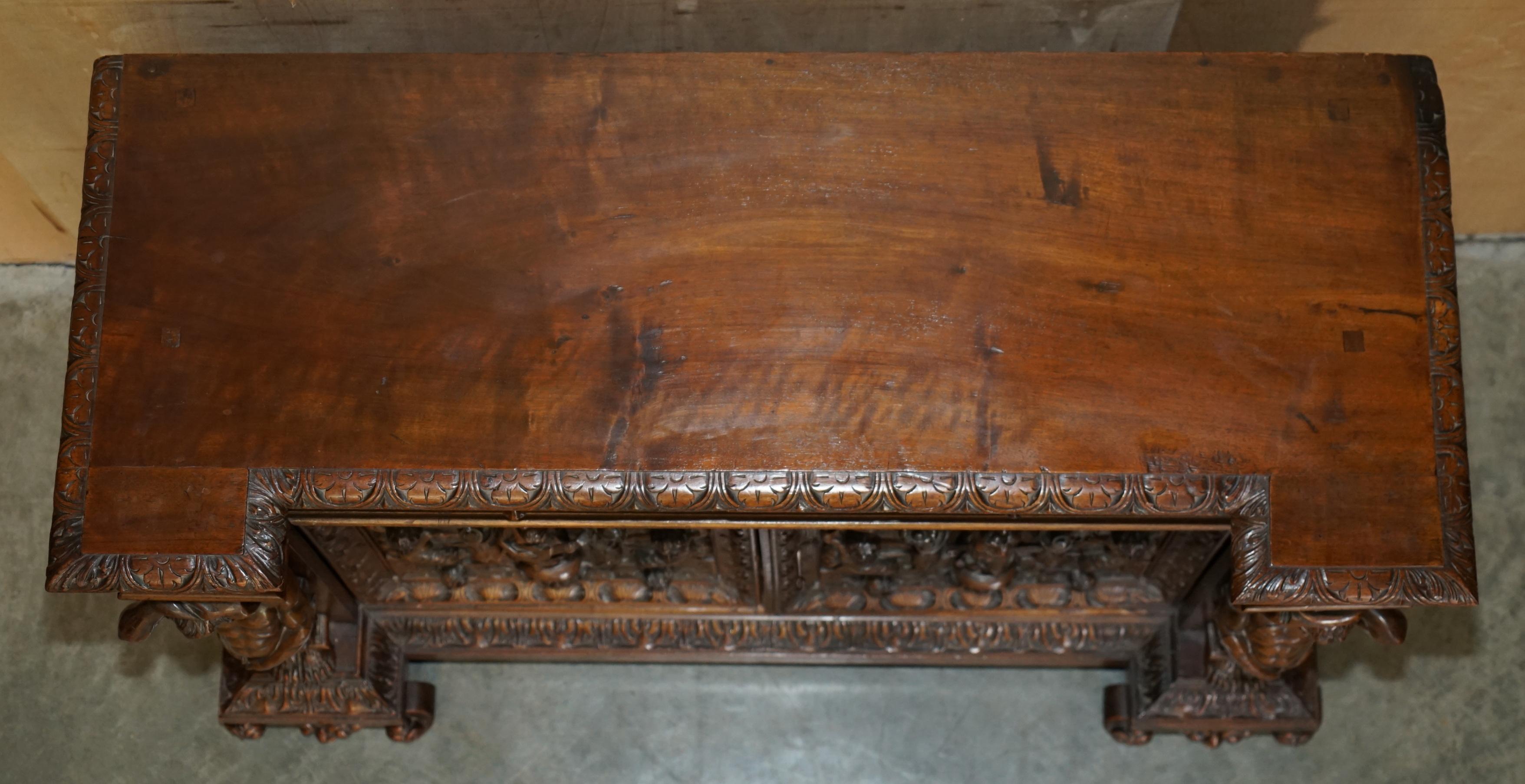 IMPORTANT ANTIQUE CIRCA 1850 FRENCH WALNUT ORNATELY CARVED BUFFET SiDEBOARD For Sale 7
