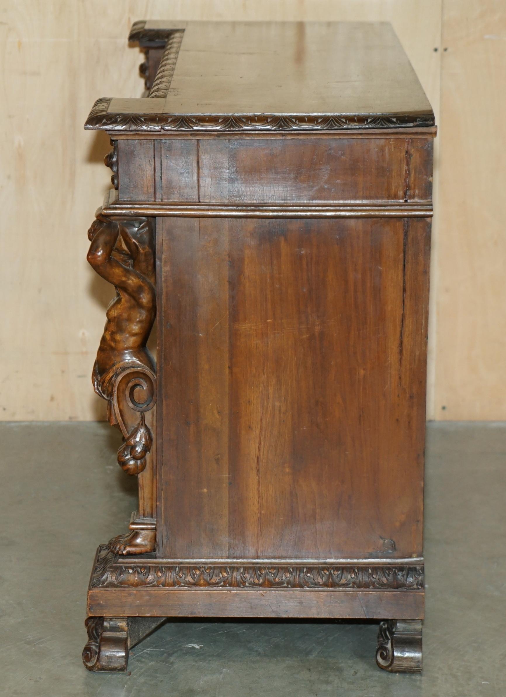 IMPORTANT ANTIQUE CIRCA 1850 FRENCH WALNUT ORNATELY CARVED BUFFET SiDEBOARD For Sale 9