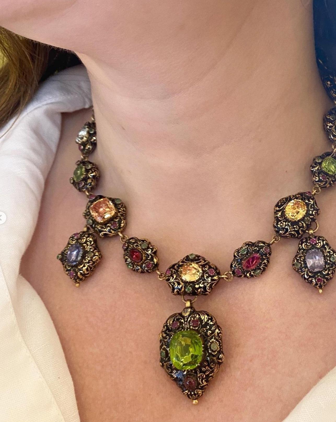 Important Antique Early-19th Century Swiss Enamel, Gold, and Multi-Gem Necklace For Sale 1