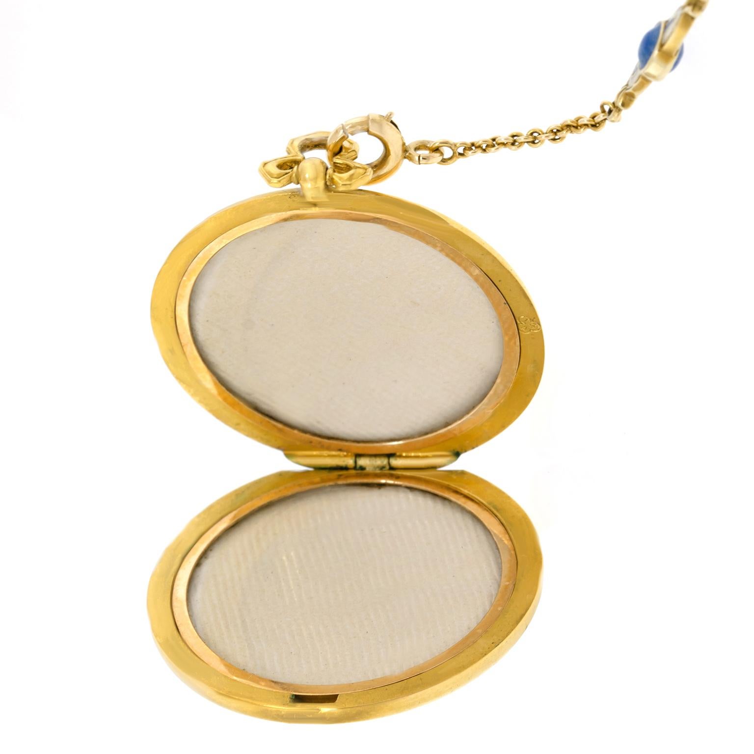 Important collier médaillon ancien en émail en vente 3