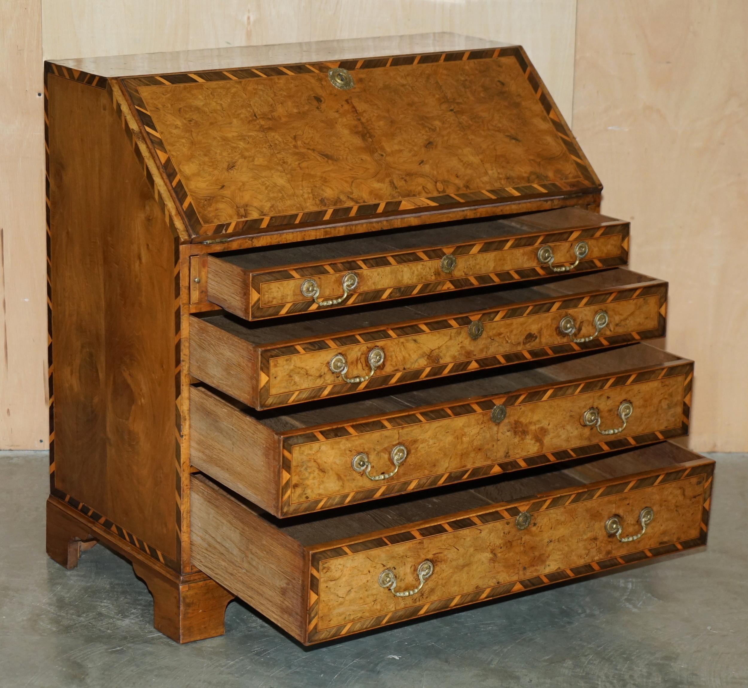 WICHTIGE ANTiQUE GEORGE II 1740 GEFIGURIERTE WALNUSS & HARDWOOD BROWN LEATHER BUREAU im Angebot 10