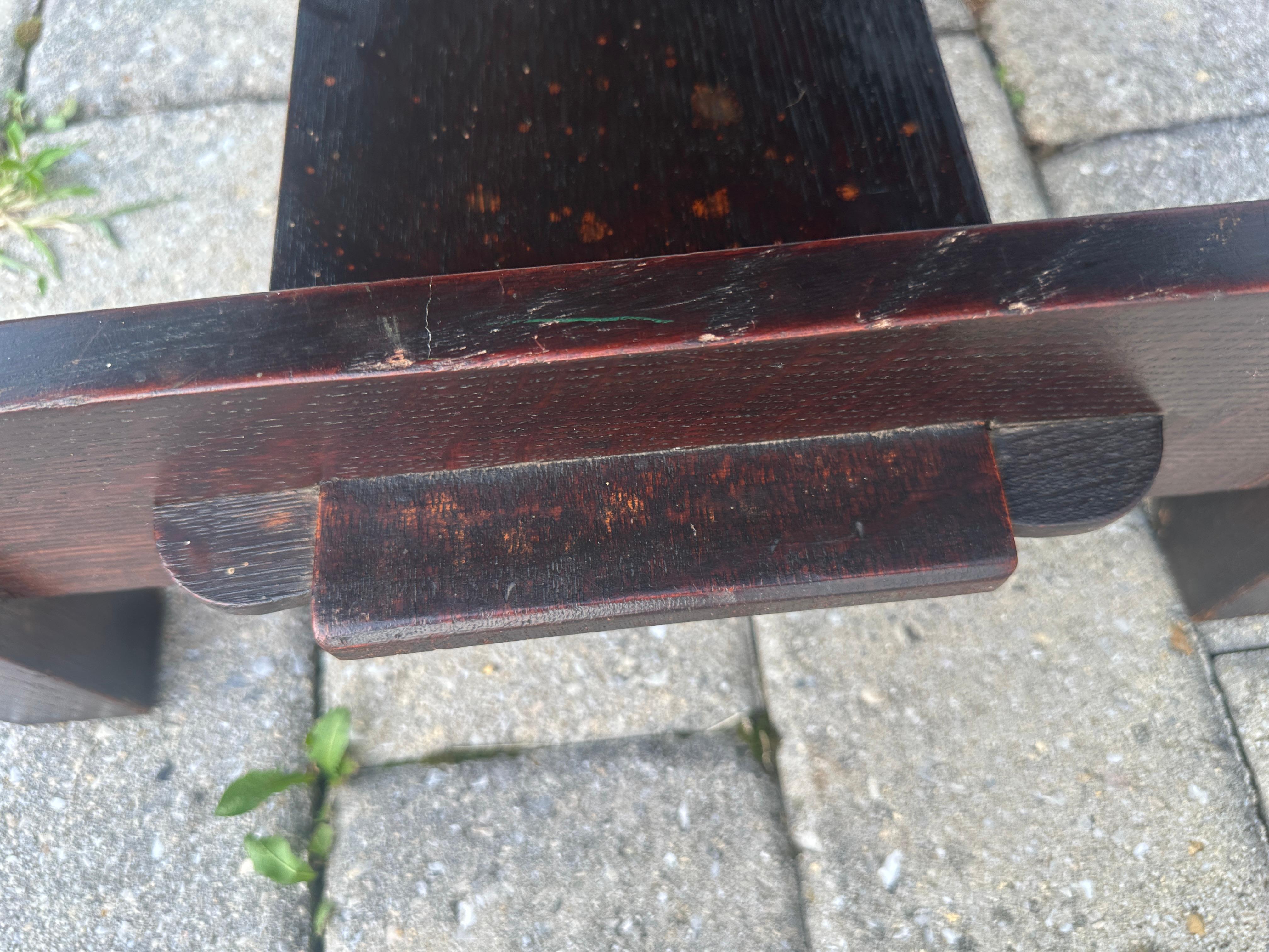 Important Antique Rare Gustav Stickley Window Seat - from year 1900 - W8359

This is a rare and important Gustav Stickley Window Seat from year 1900.  This is one of the very first pieces Gustav Stickley made.  It was is a group he called 