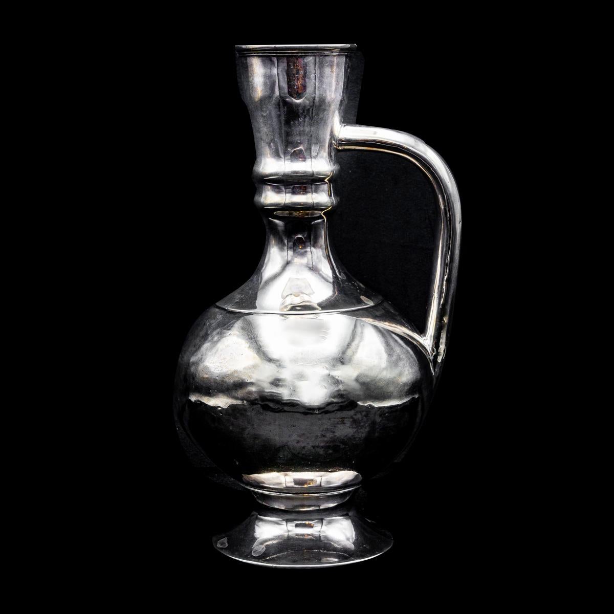 Important Antique Silver Jug, Moscow, 1859 In Excellent Condition For Sale In roma, IT