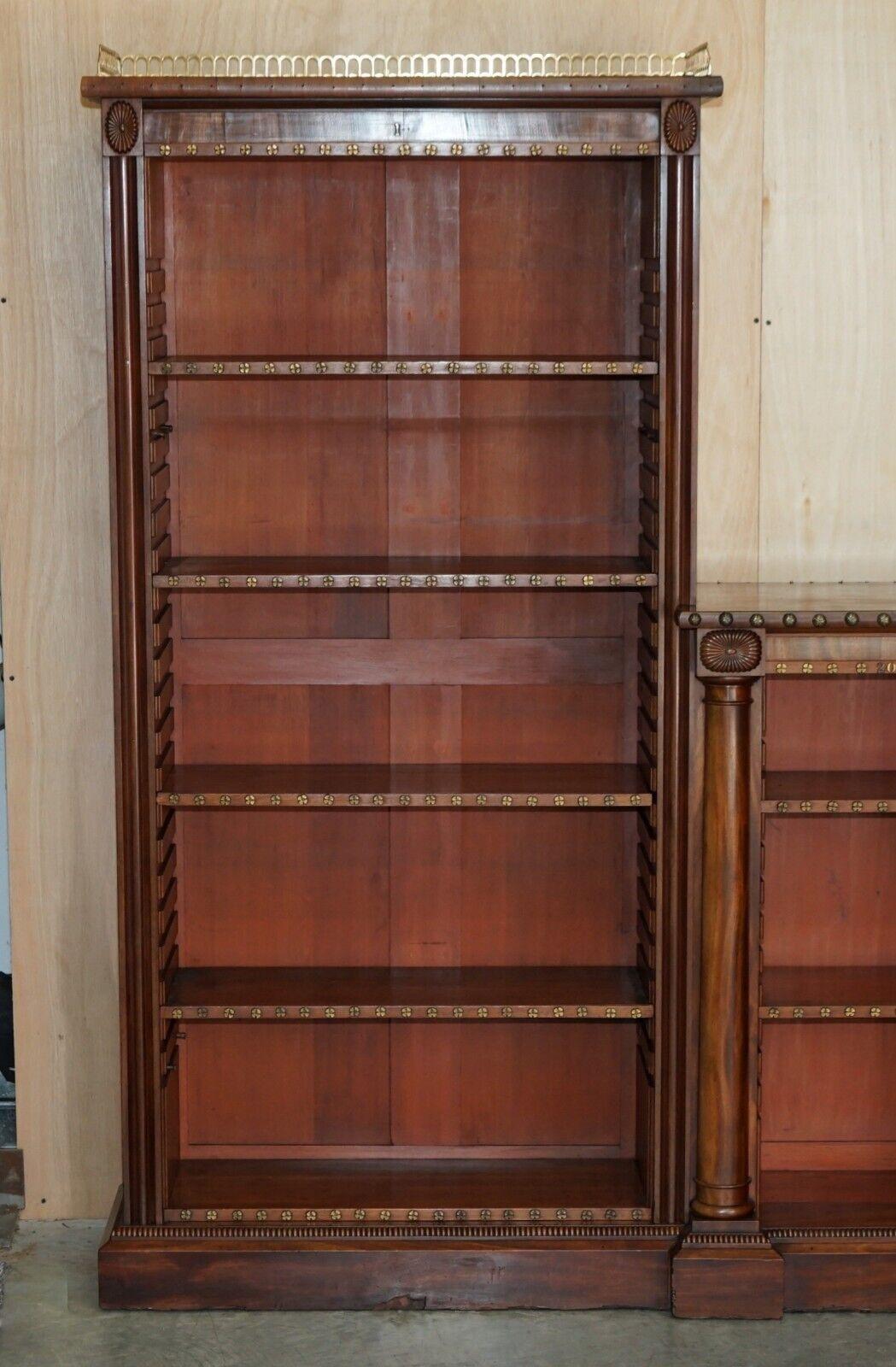IMPORTANT ANTiQUE WILLIAM IV 1830 3.5 METER WIDE LIBRARY BOOKCASE BRASS GALLERY For Sale 4