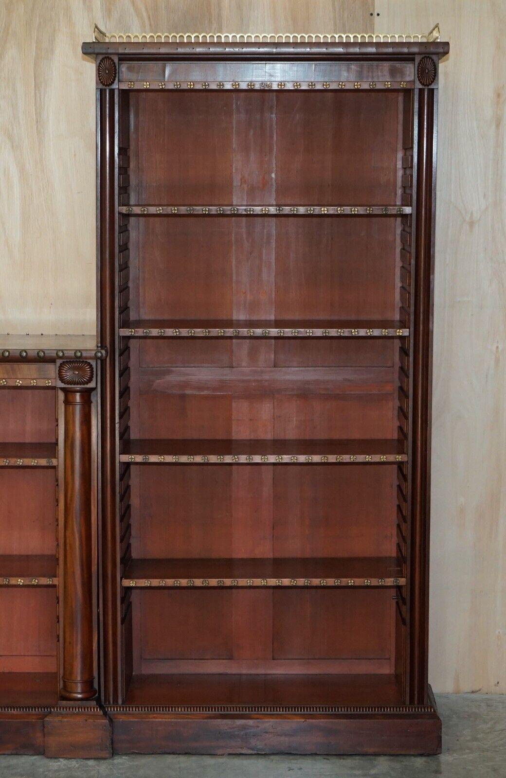 Hand-Crafted IMPORTANT ANTiQUE WILLIAM IV 1830 3.5 METER WIDE LIBRARY BOOKCASE BRASS GALLERY For Sale