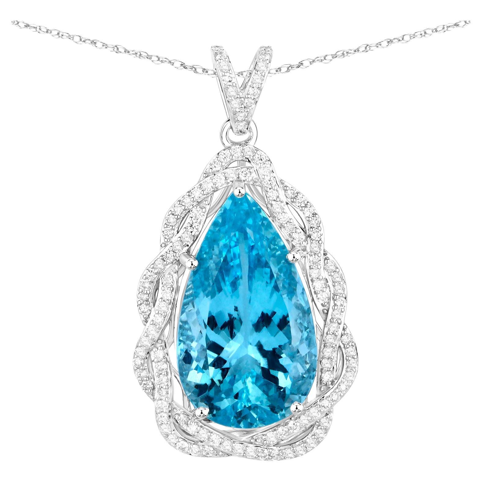 Important collier pendentif aigue-marine avec diamants 11,90 carats et or 14 carats en vente