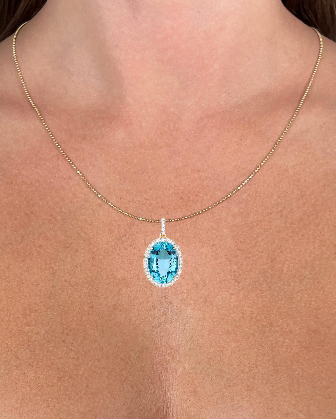 Contemporary Important Aquamarine Pendant Necklace With Diamonds 13.62 Carats 14K Gold For Sale