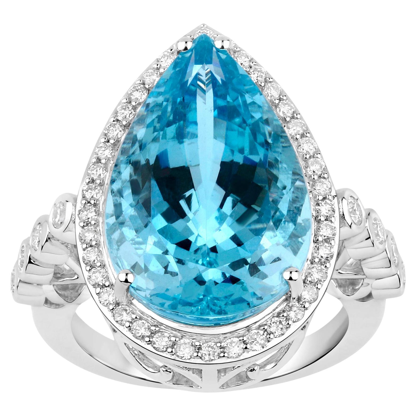 Important Aquamarine Ring With Diamonds 13.42 Carats 14K White Gold For Sale