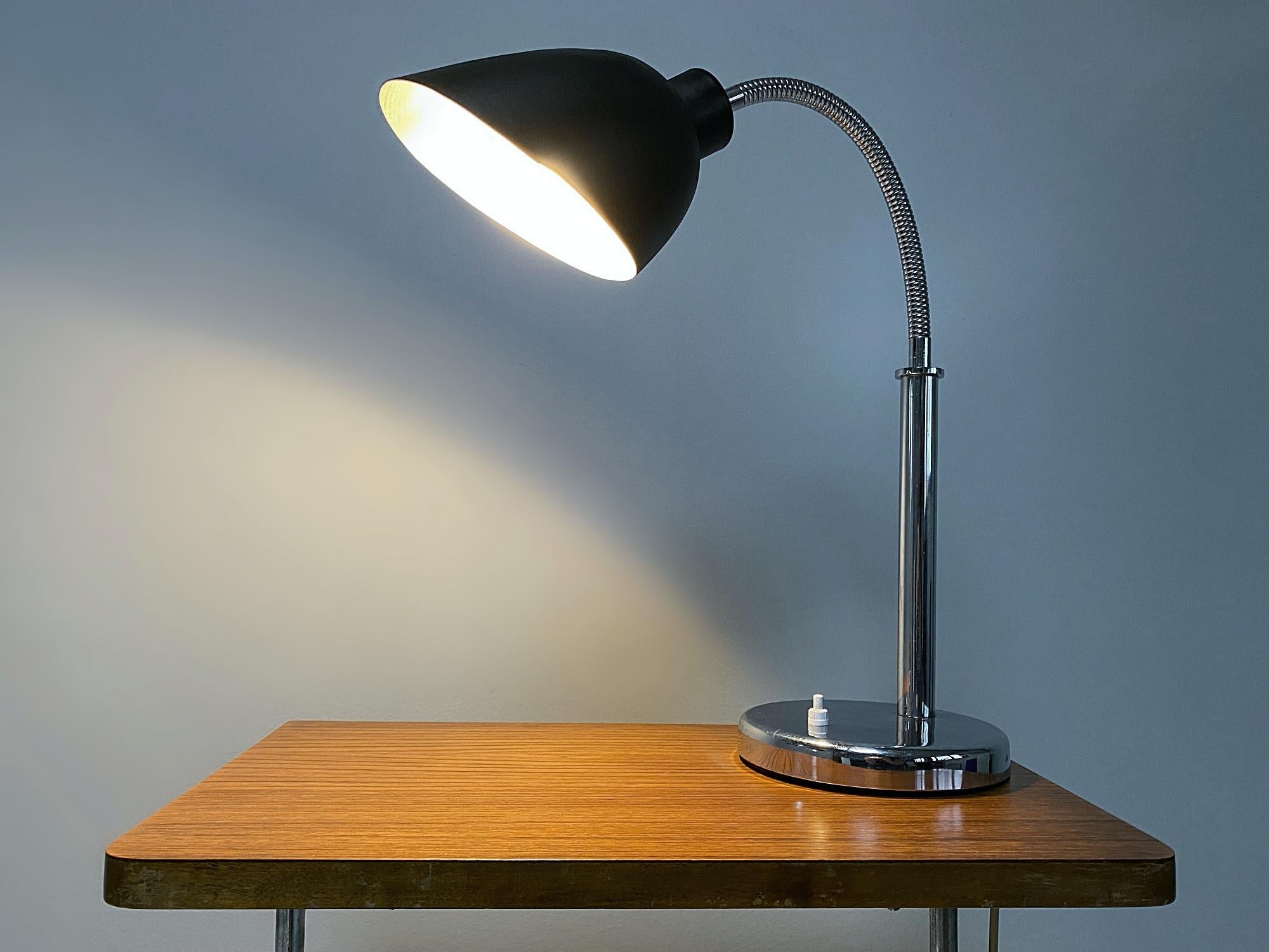 Bauhaus Important Arne Jacobsen AJ8 Modernist Table Lamp, 1920s, Denmark For Sale
