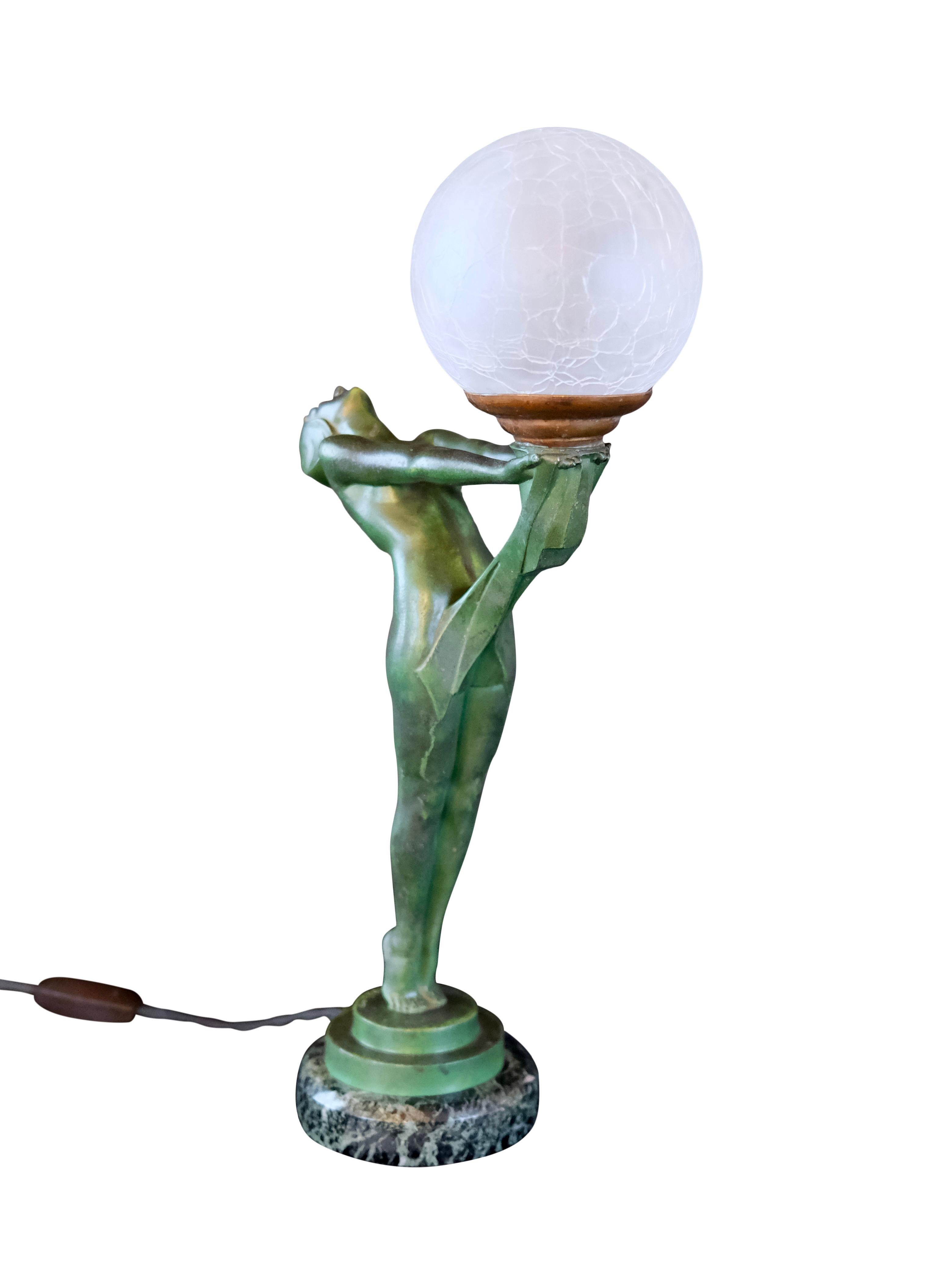 Patiné Importante lampe Art Deco Clarté Sculpture Lueur de l'Art Deco Max Le Verrier