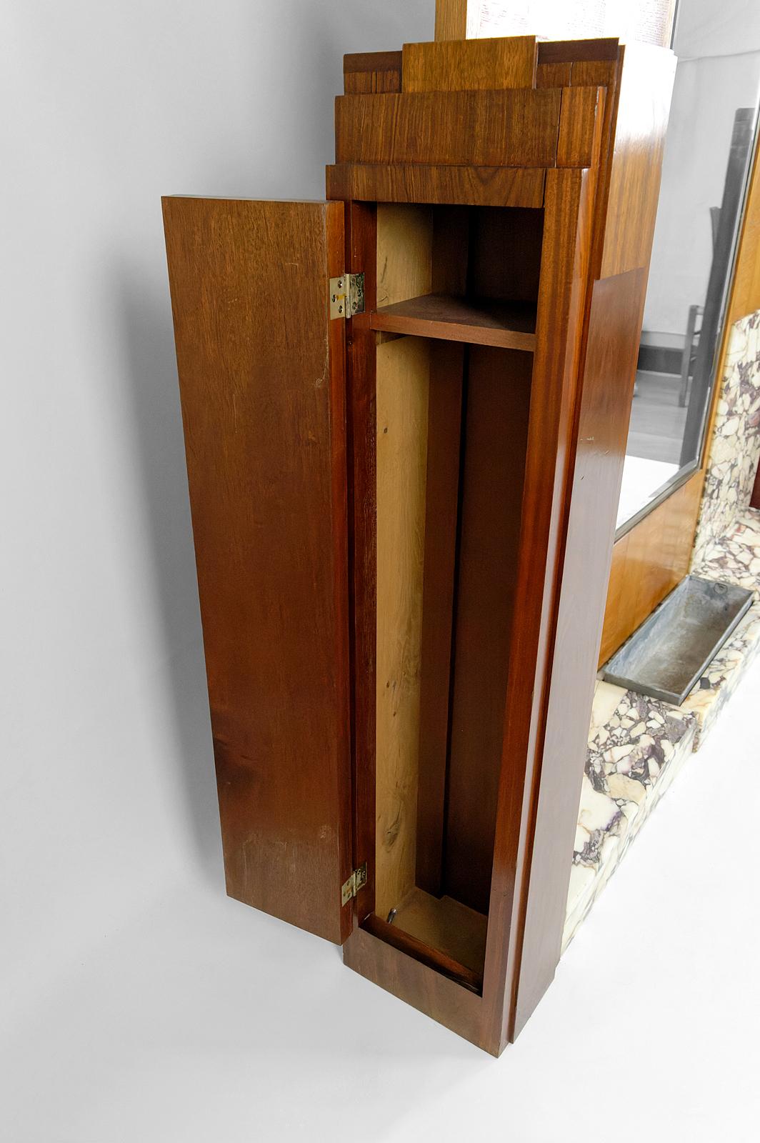 Important Art Deco Hall cabinet / coat stand in oak, marble and mahogany, 1920's For Sale 6