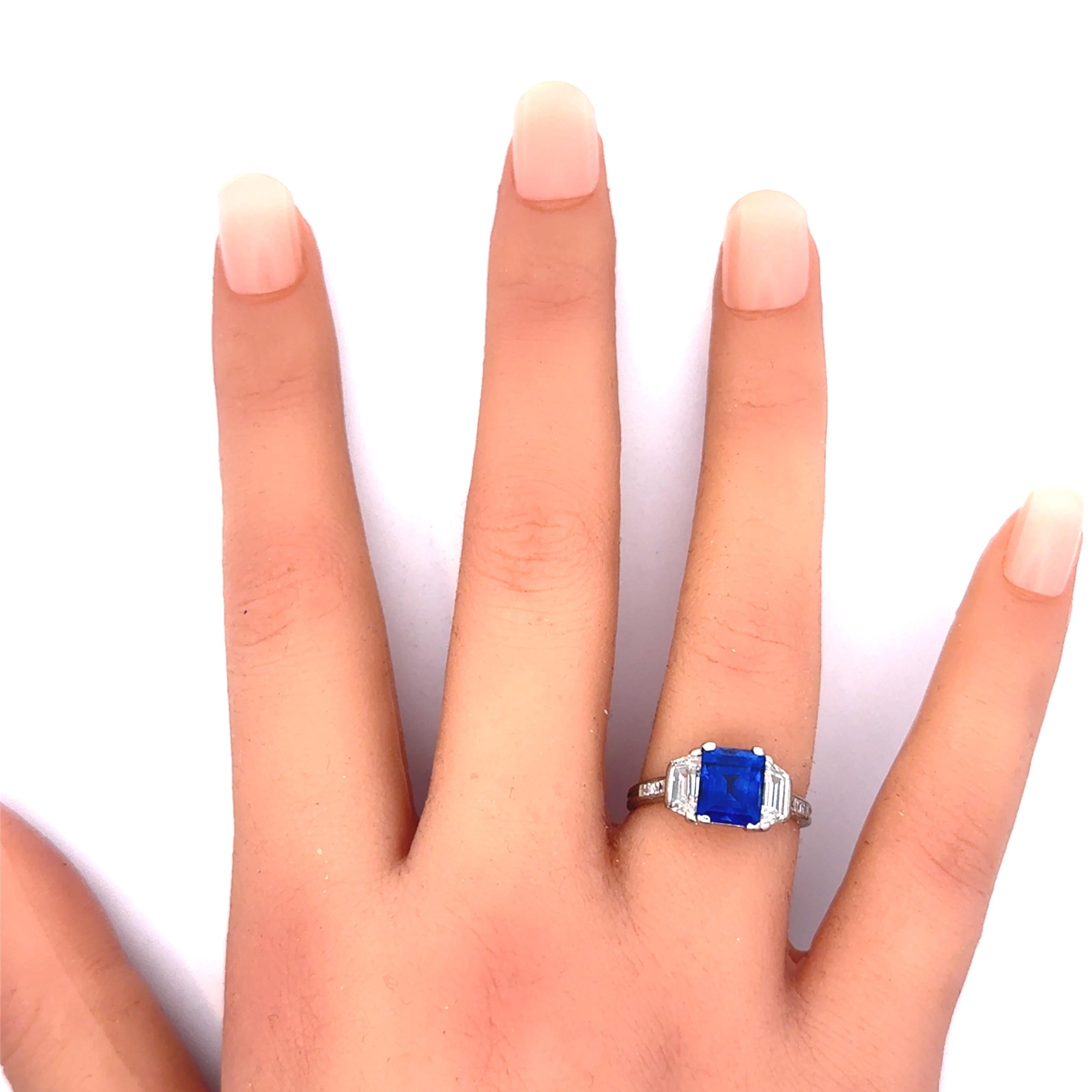 Wichtige Art Deco Tiffany & Co. Kaschmir Saphir Diamant Platin Ring (Smaragdschliff) im Angebot