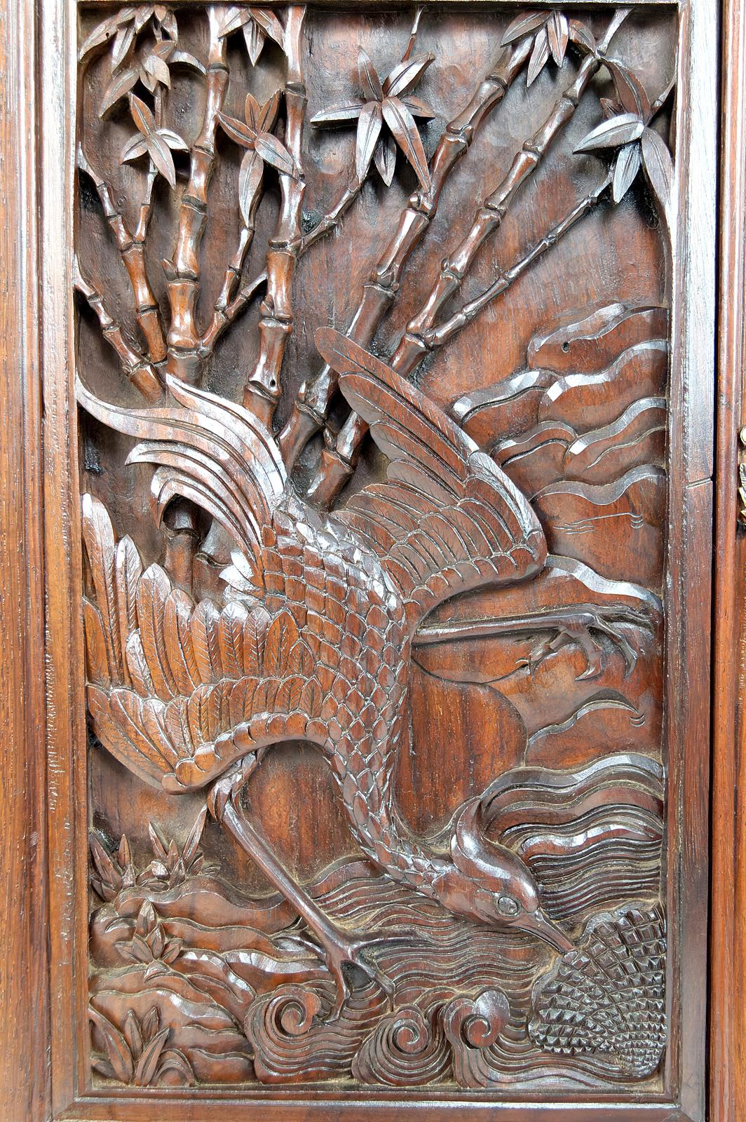 Important Asian Cabinet in carved wood, Vietnam or China, Circa 1880 For Sale 9