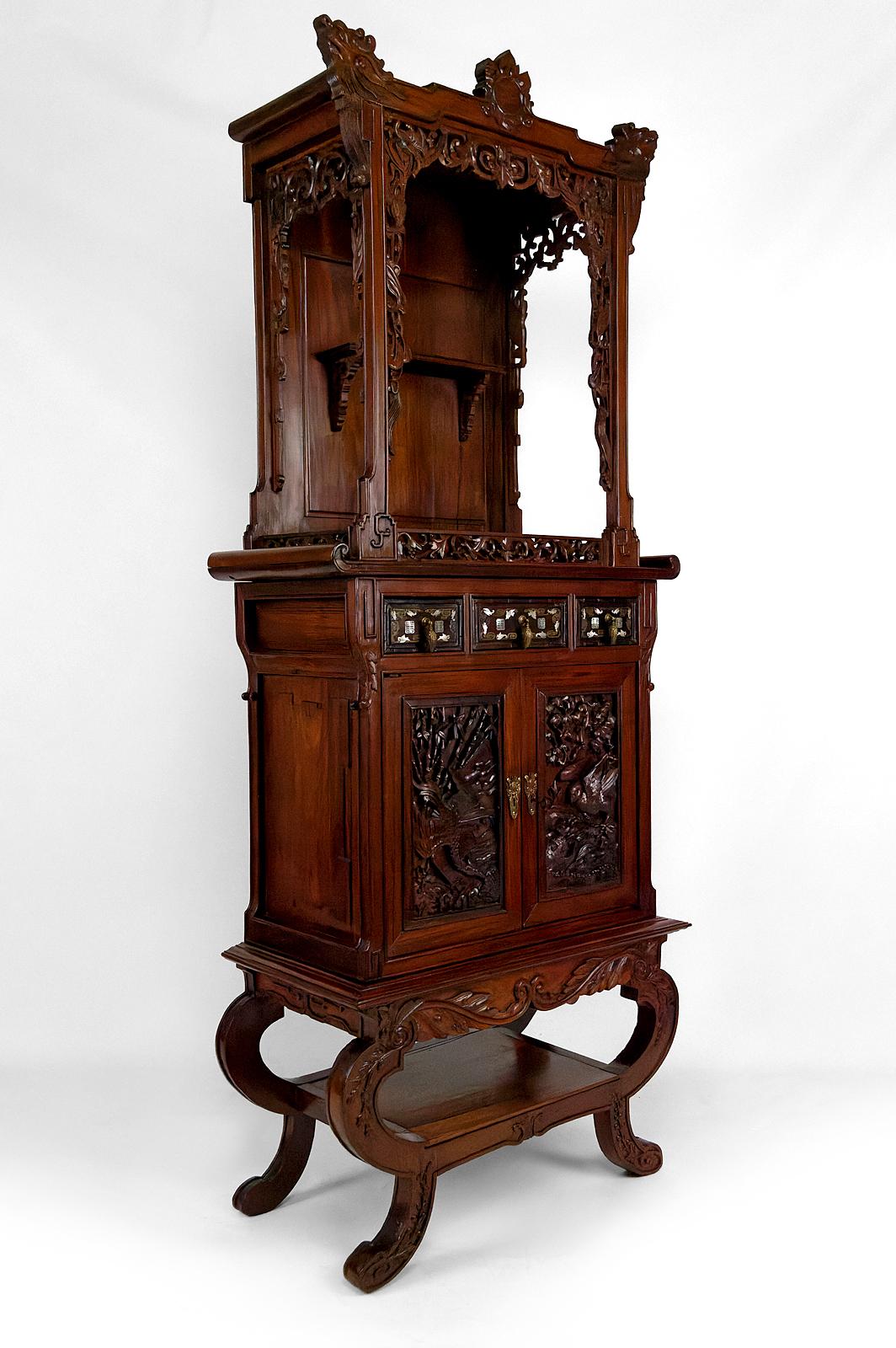 Japonisme Important Asian Cabinet in carved wood, Vietnam or China, Circa 1880 For Sale