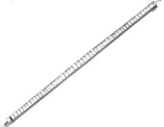 Important Baguette 25 carats Diamond Platinum Straight Line Bracelet