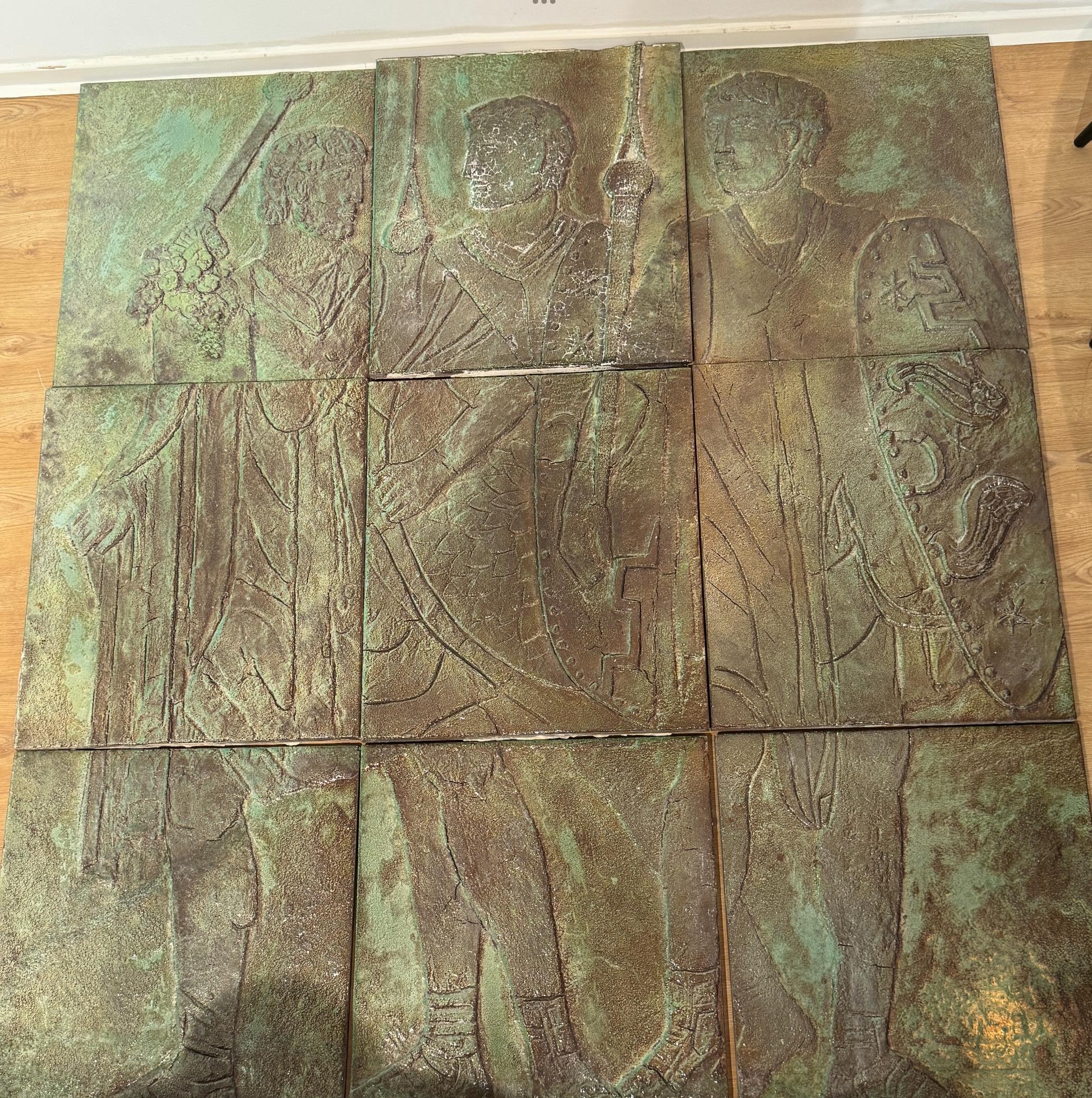 Important Bas relief en Grès émaillé Décor à l'Antique 5