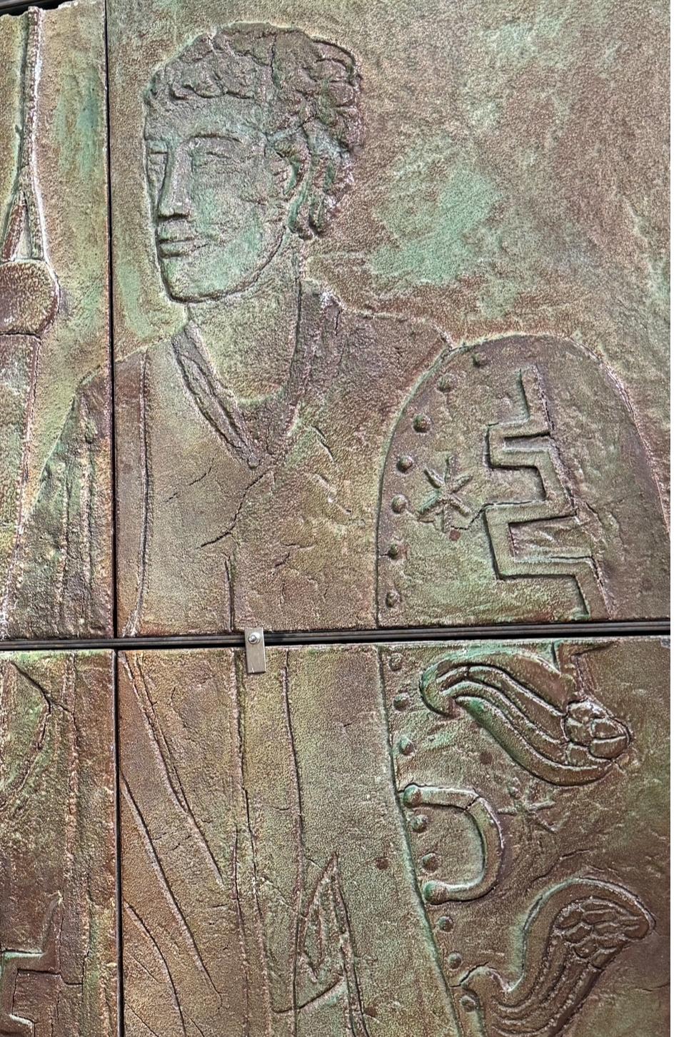 Important Bas relief en Grès émaillé Décor à l'Antique 1