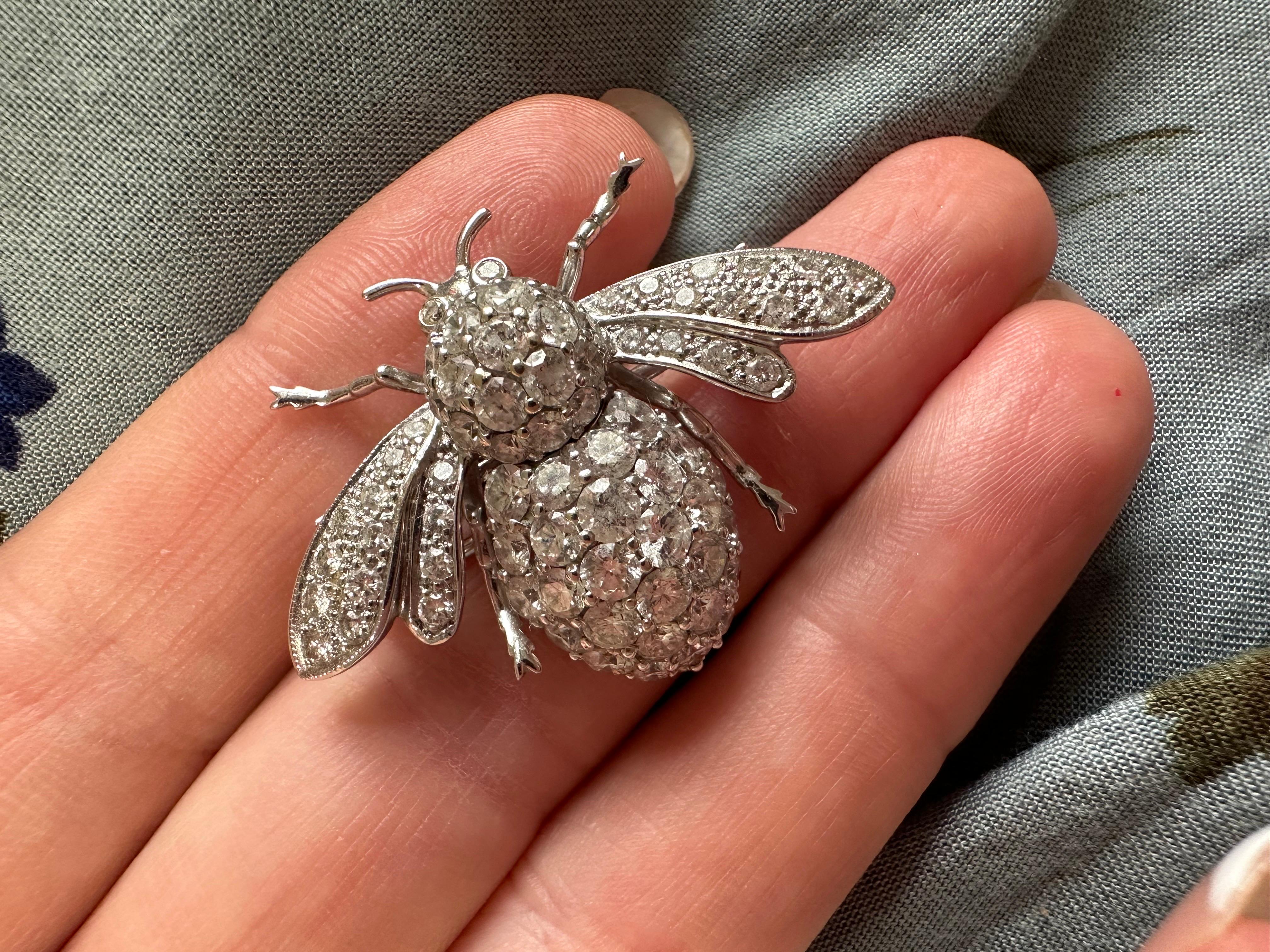Important bee brooch pin diamond pave brooch 18KT For Sale 3